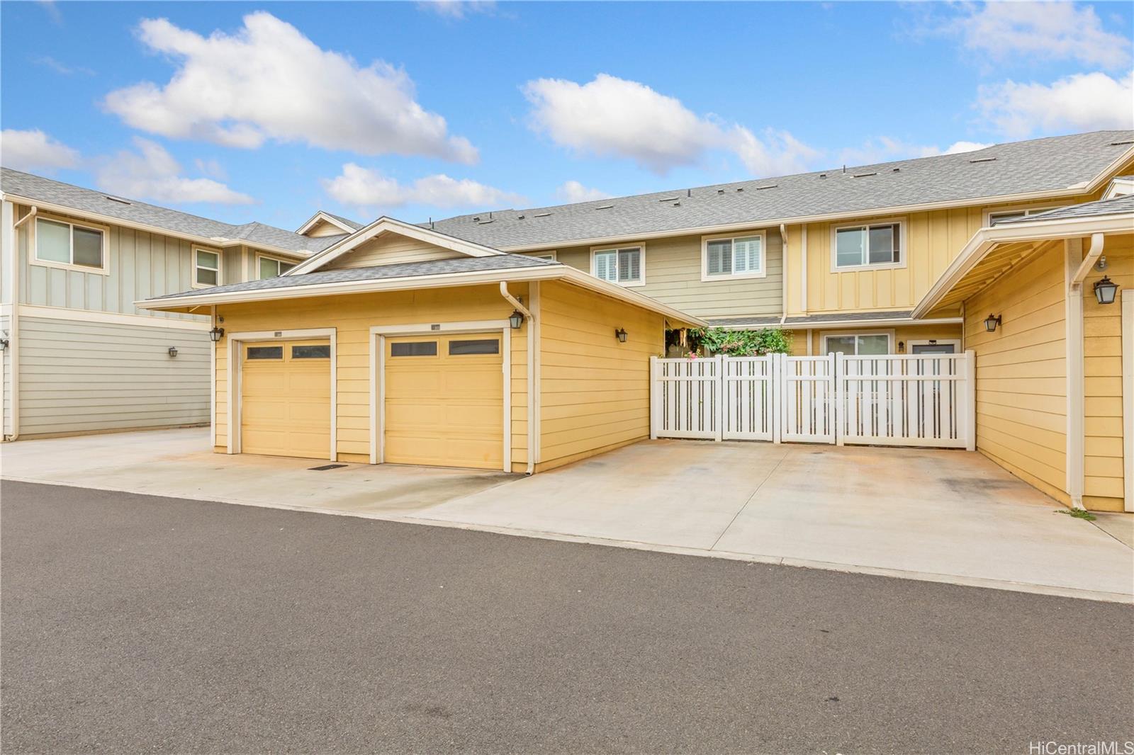 Hoopili townhouse # 303, Ewa Beach, Hawaii - photo 22 of 25