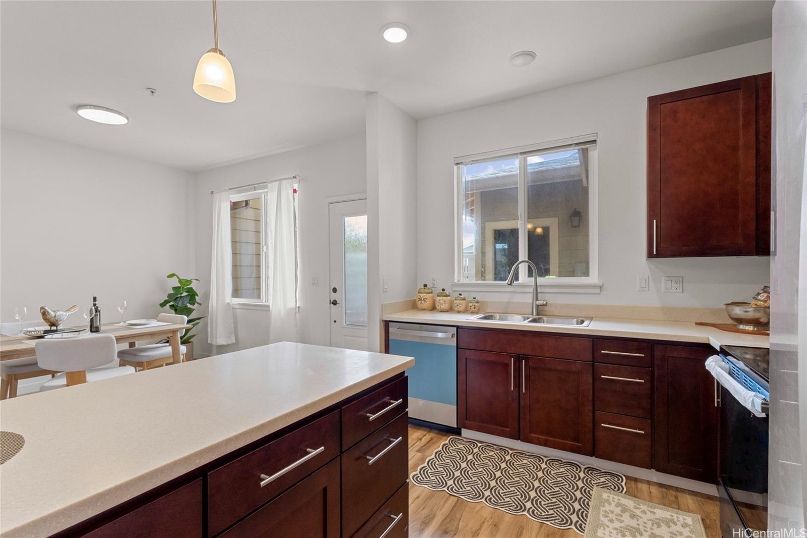 Hoopili CA townhouse # 909, Ewa Beach, Hawaii - photo 19 of 24