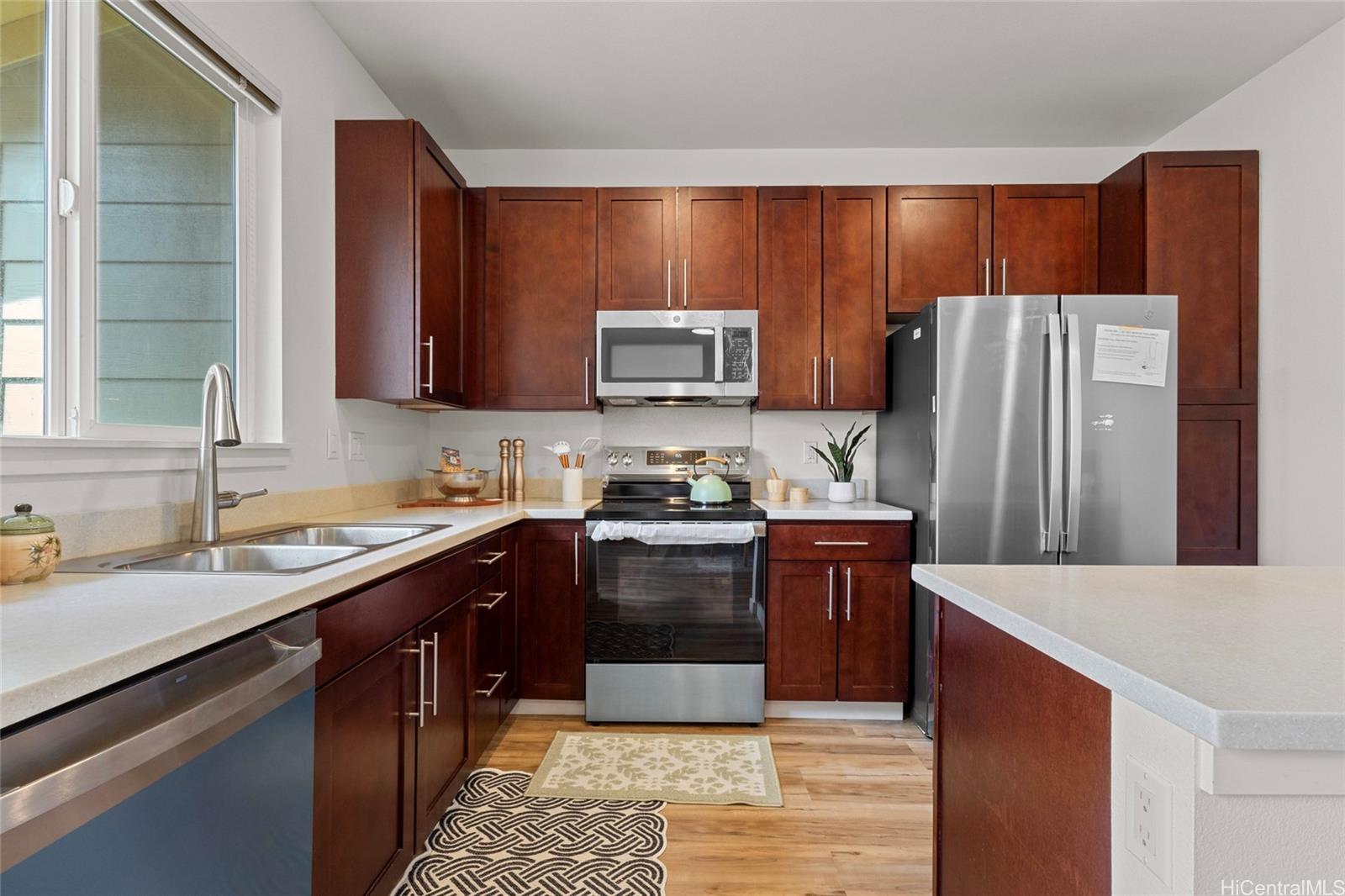 Hoopili CA townhouse # 909, Ewa Beach, Hawaii - photo 4 of 24