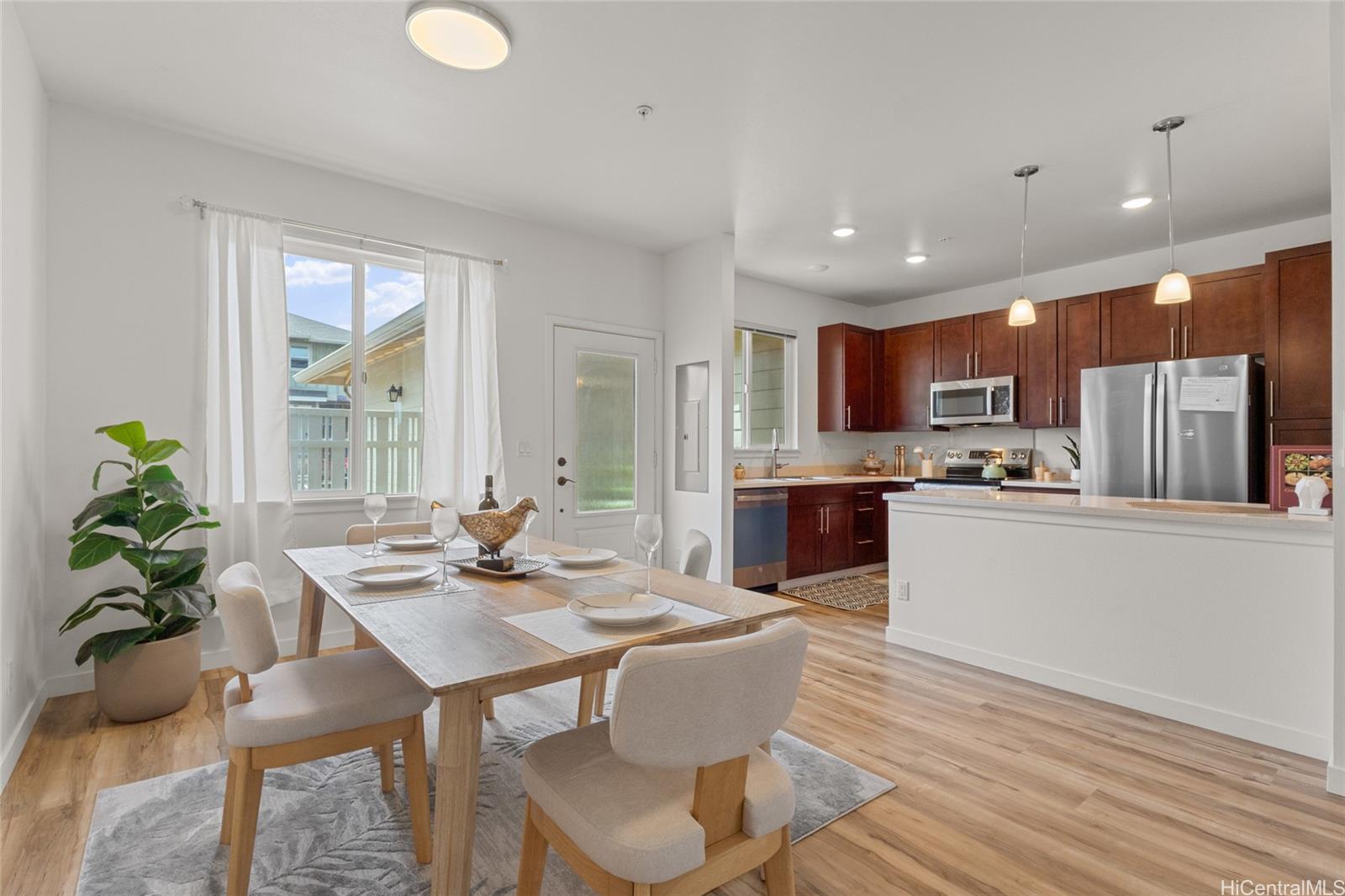 Hoopili CA townhouse # 909, Ewa Beach, Hawaii - photo 5 of 24