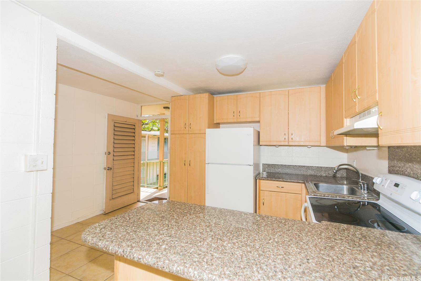 Bishop Manor condo # 22, Honolulu, Hawaii - photo 18 of 25