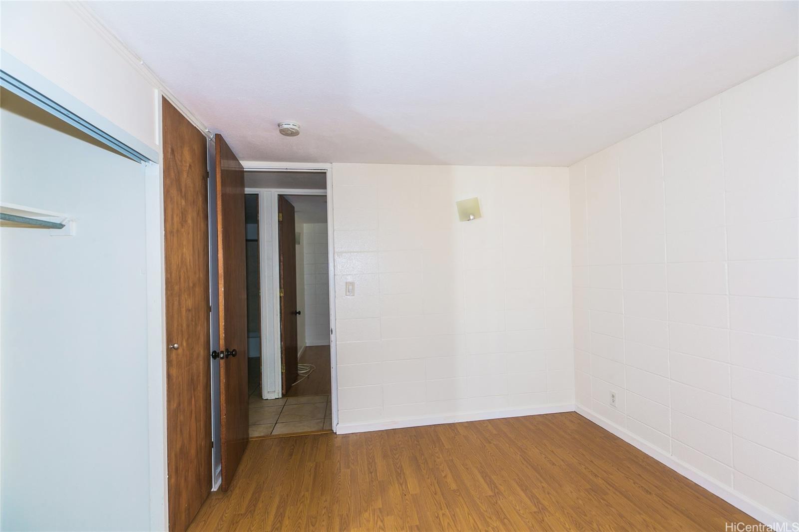 Bishop Manor condo # 22, Honolulu, Hawaii - photo 3 of 25