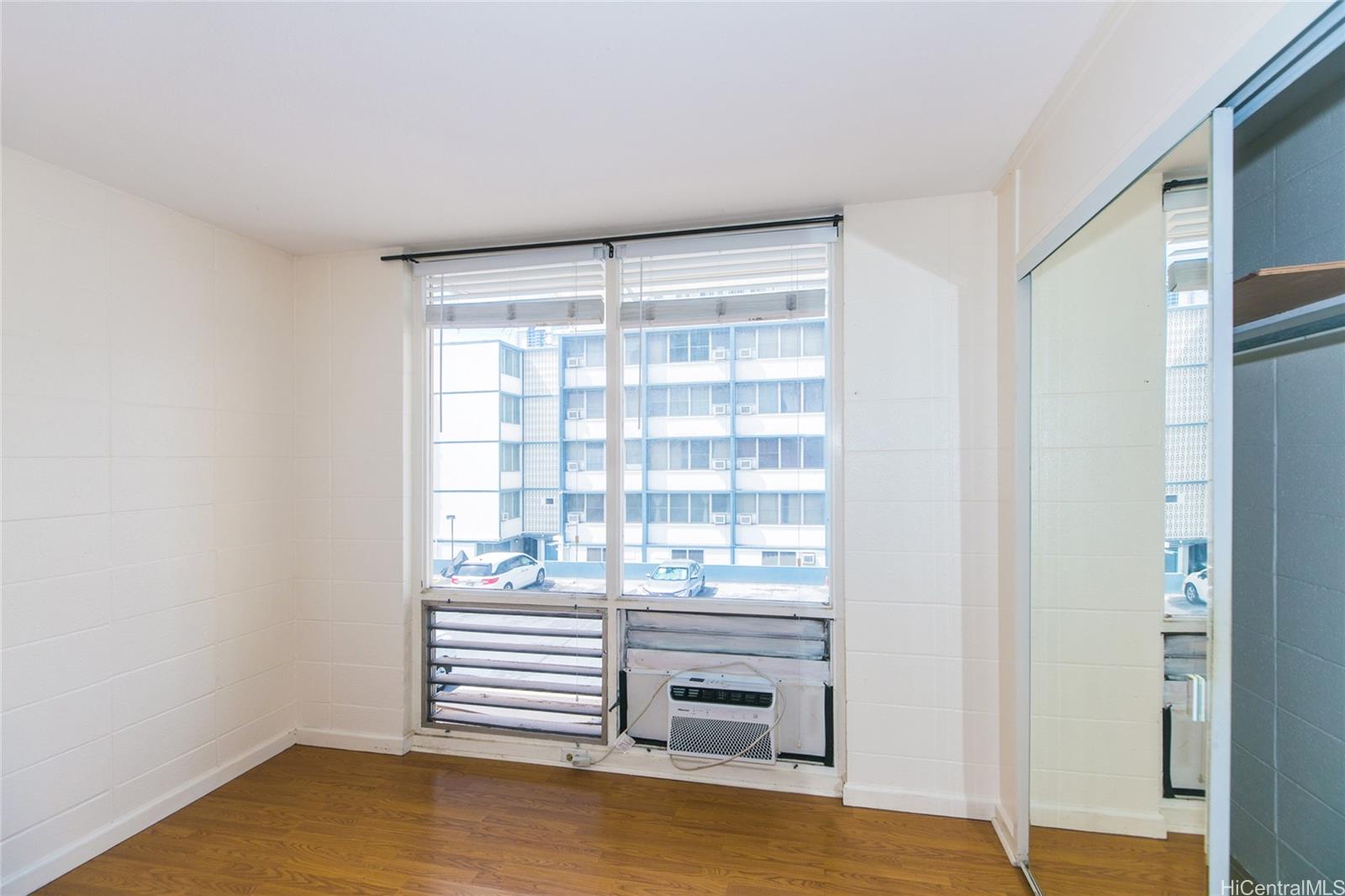 Bishop Manor condo # 22, Honolulu, Hawaii - photo 5 of 25