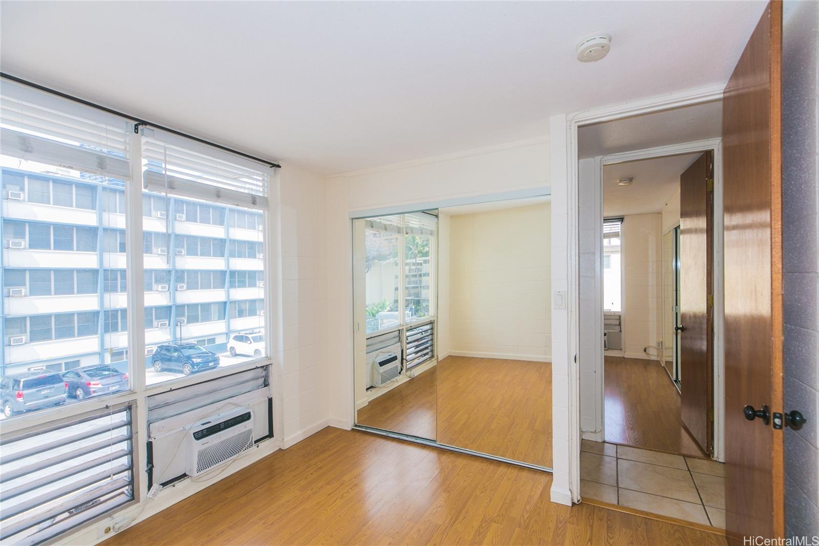 Bishop Manor condo # 22, Honolulu, Hawaii - photo 8 of 25