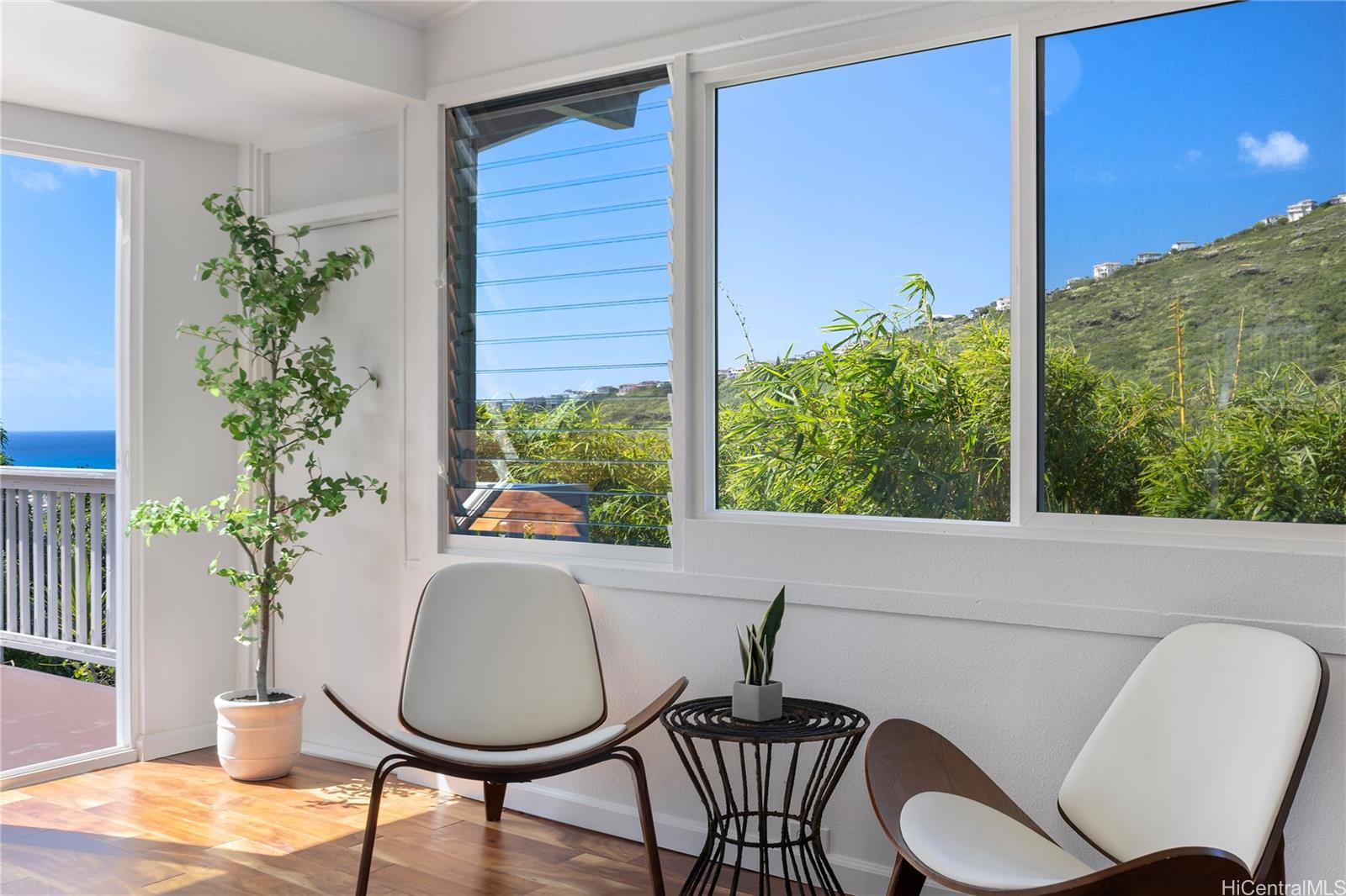 920  Leighton Street Aina Haina Area, Diamond Head home - photo 3 of 25