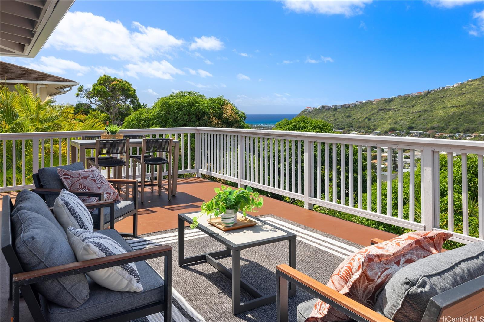 920  Leighton Street Aina Haina Area, Diamond Head home - photo 4 of 25