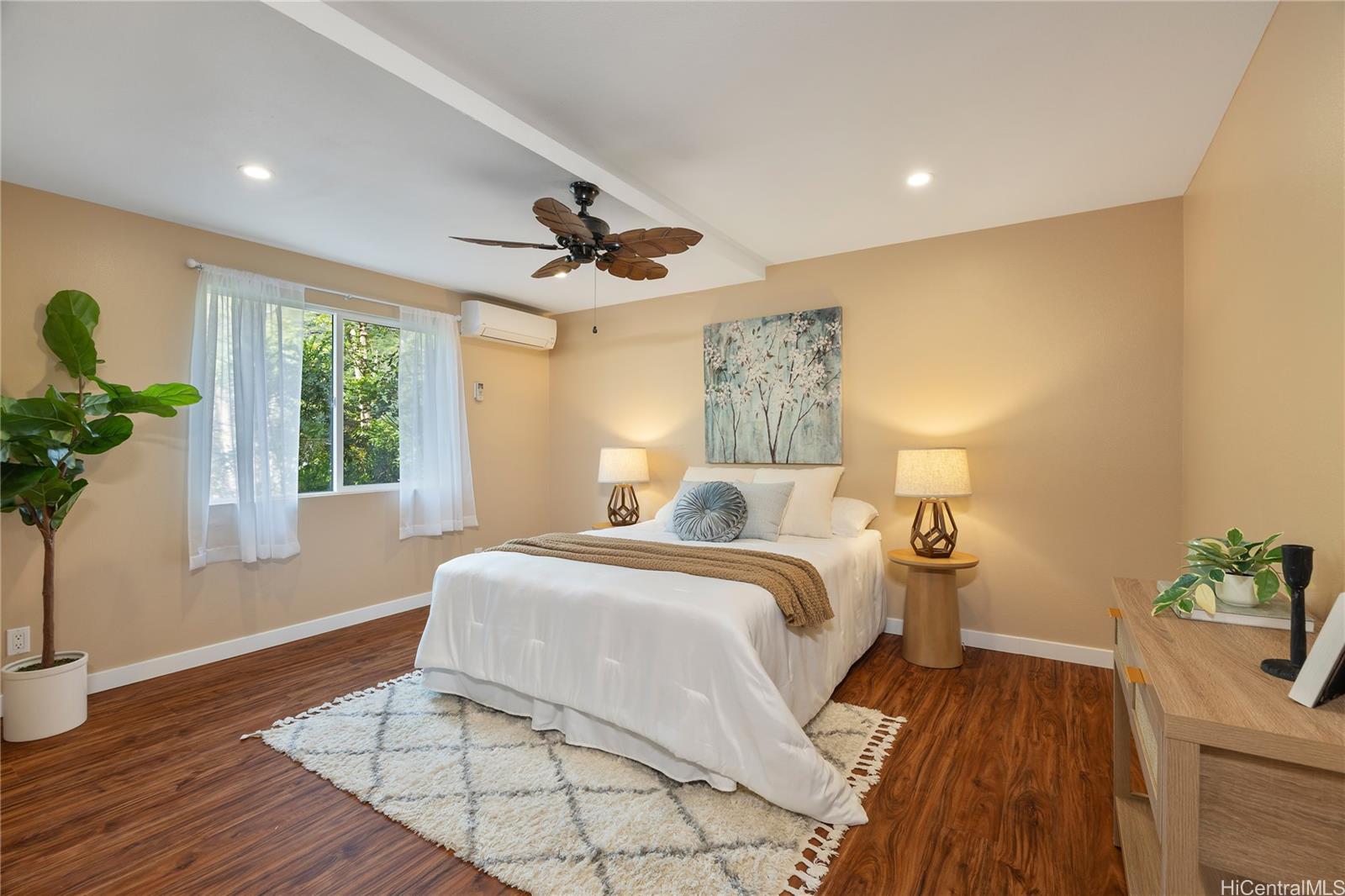 920  Leighton Street Aina Haina Area, Diamond Head home - photo 8 of 25