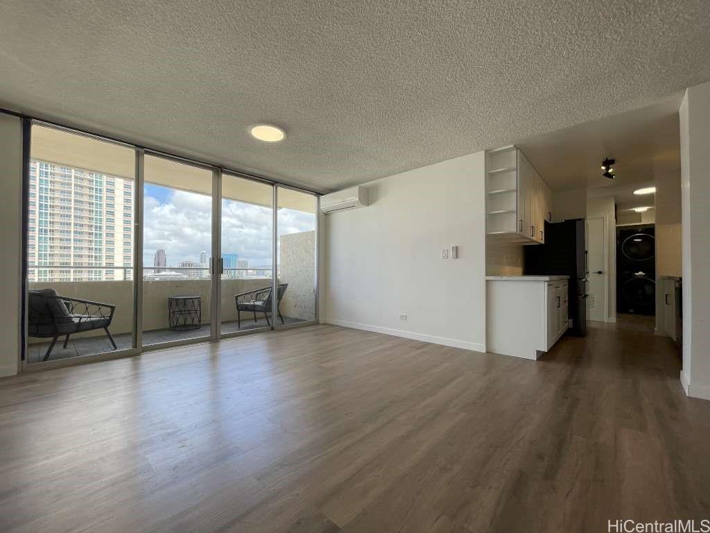 920 Ward Ave Honolulu - Rental - photo 6 of 25