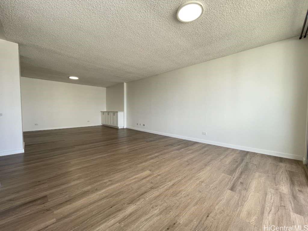 920 Ward Ave Honolulu - Rental - photo 9 of 25