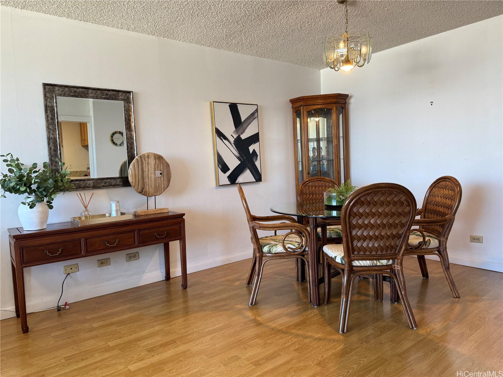 Royal Court condo # 16H, Honolulu, Hawaii - photo 14 of 14