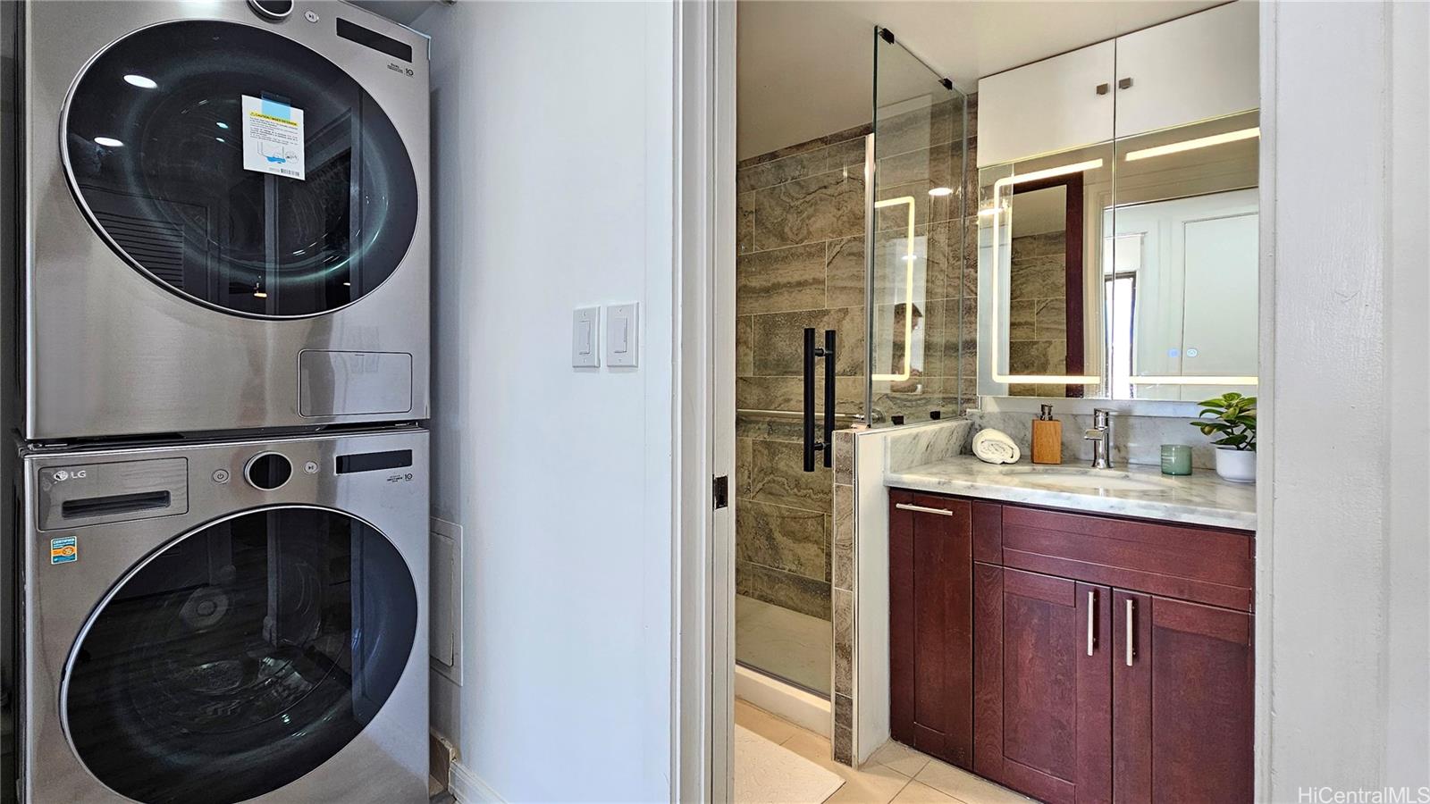 Royal Court condo # 17G, Honolulu, Hawaii - photo 14 of 24