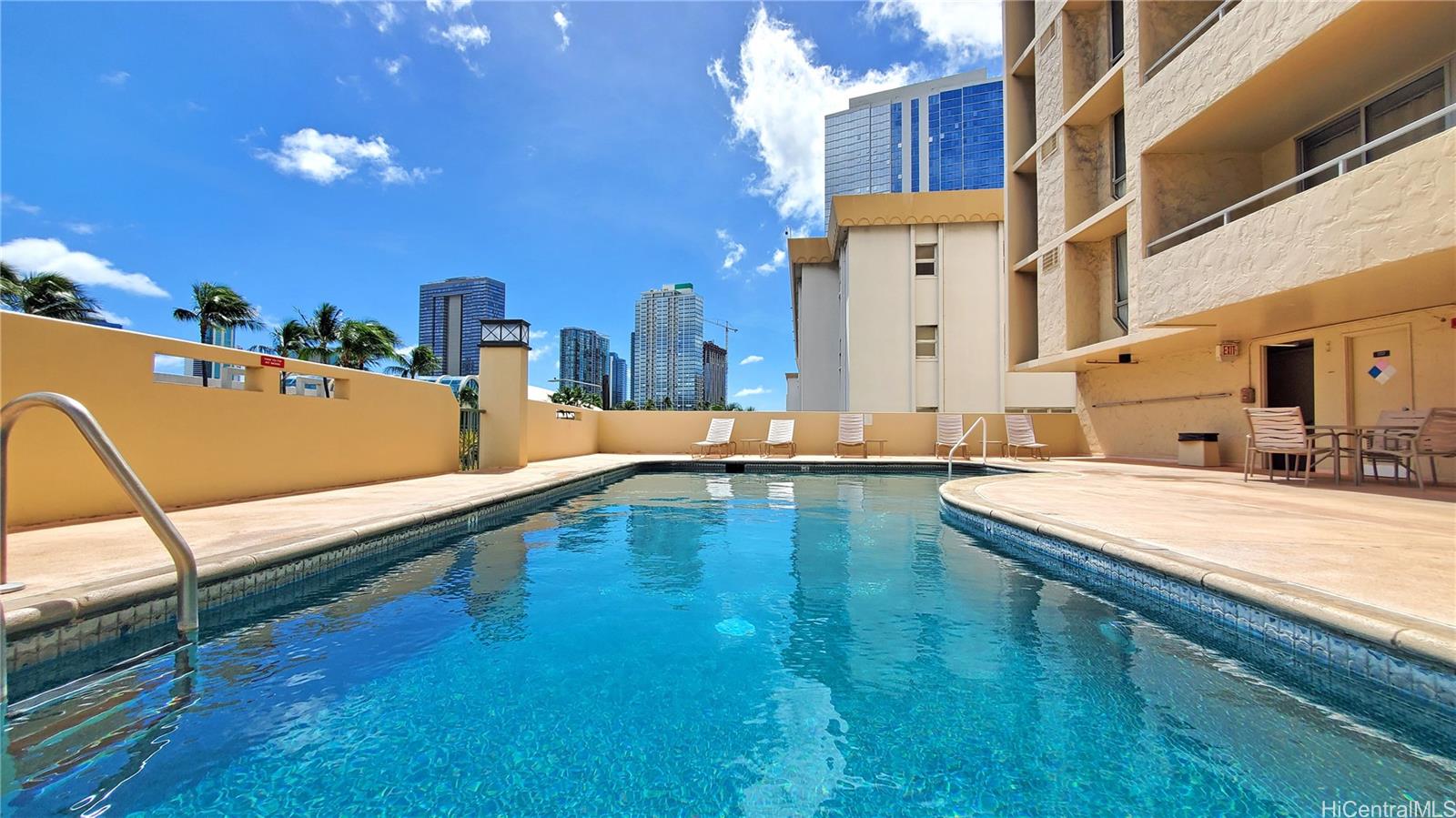 Royal Court condo # 17G, Honolulu, Hawaii - photo 16 of 24