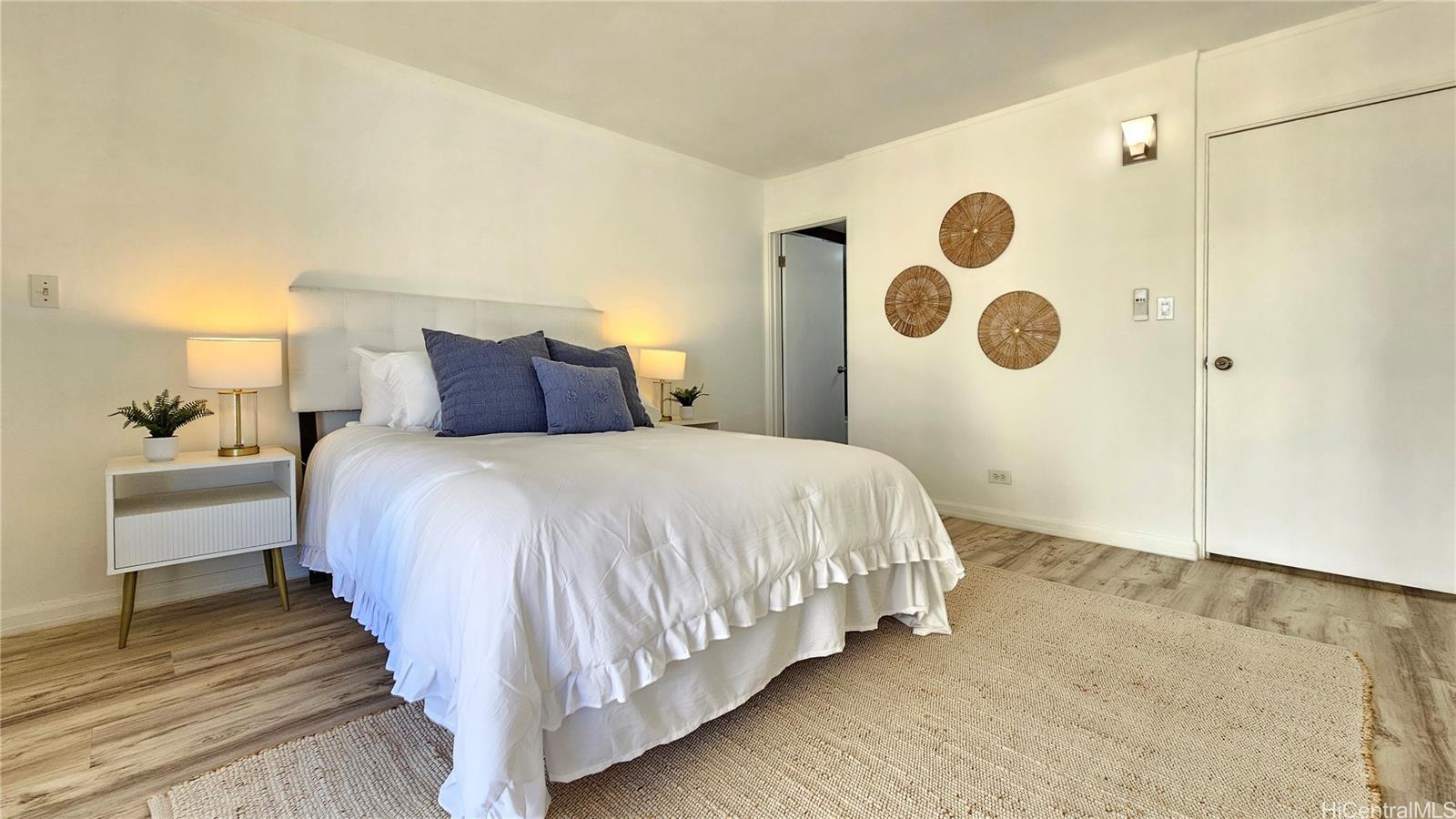 Royal Court condo # 17G, Honolulu, Hawaii - photo 8 of 24