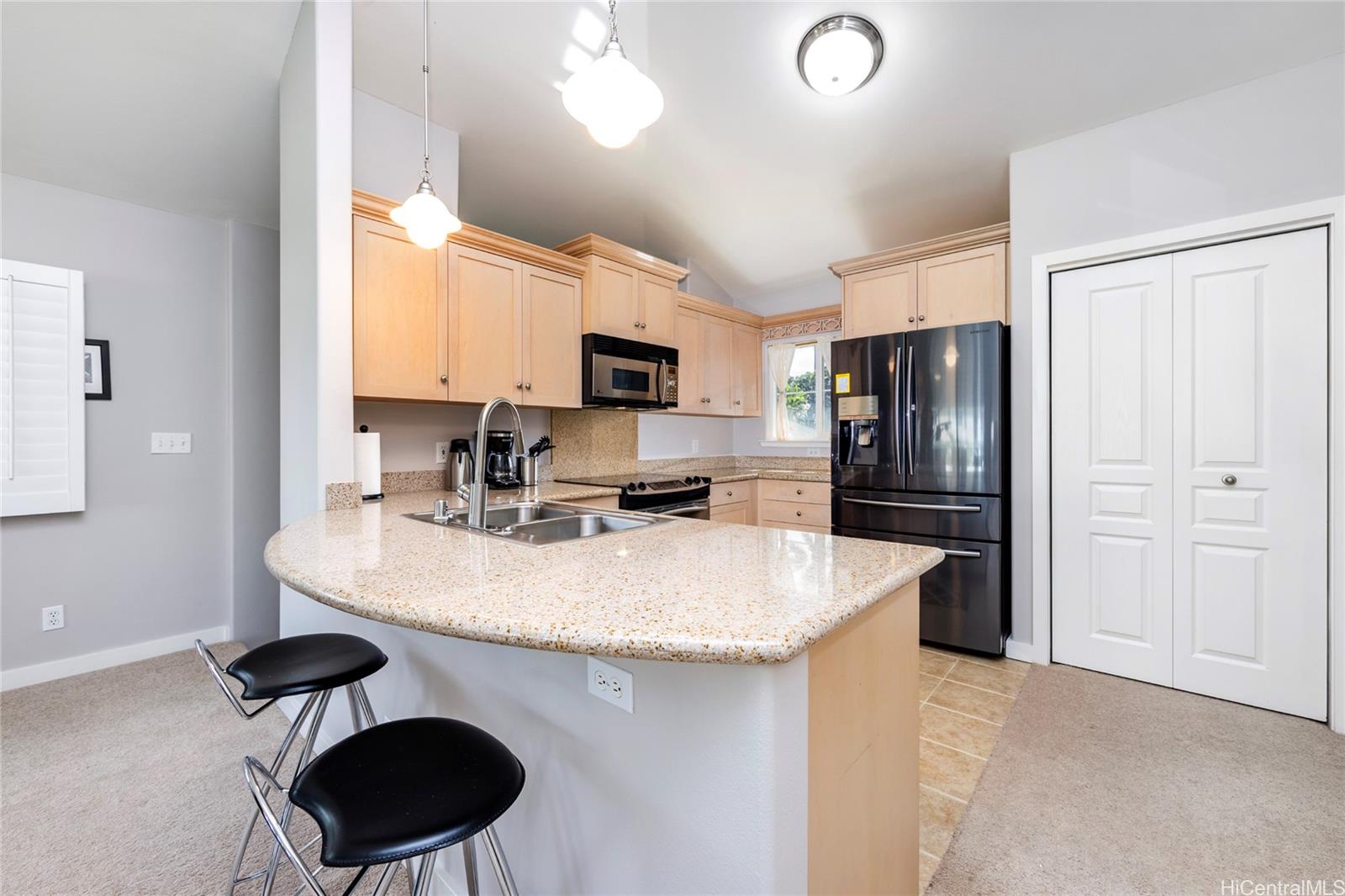 92-1001 Ali'inui Dr Kapolei - Rental - photo 5 of 25