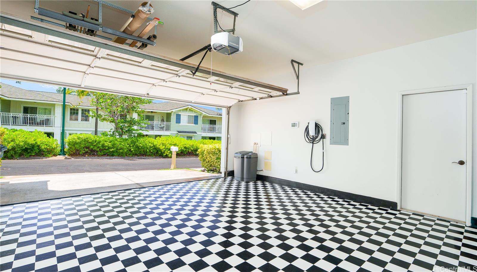 92-1015-C  Koio Drive Ko Olina, Ewaplain home - photo 24 of 25