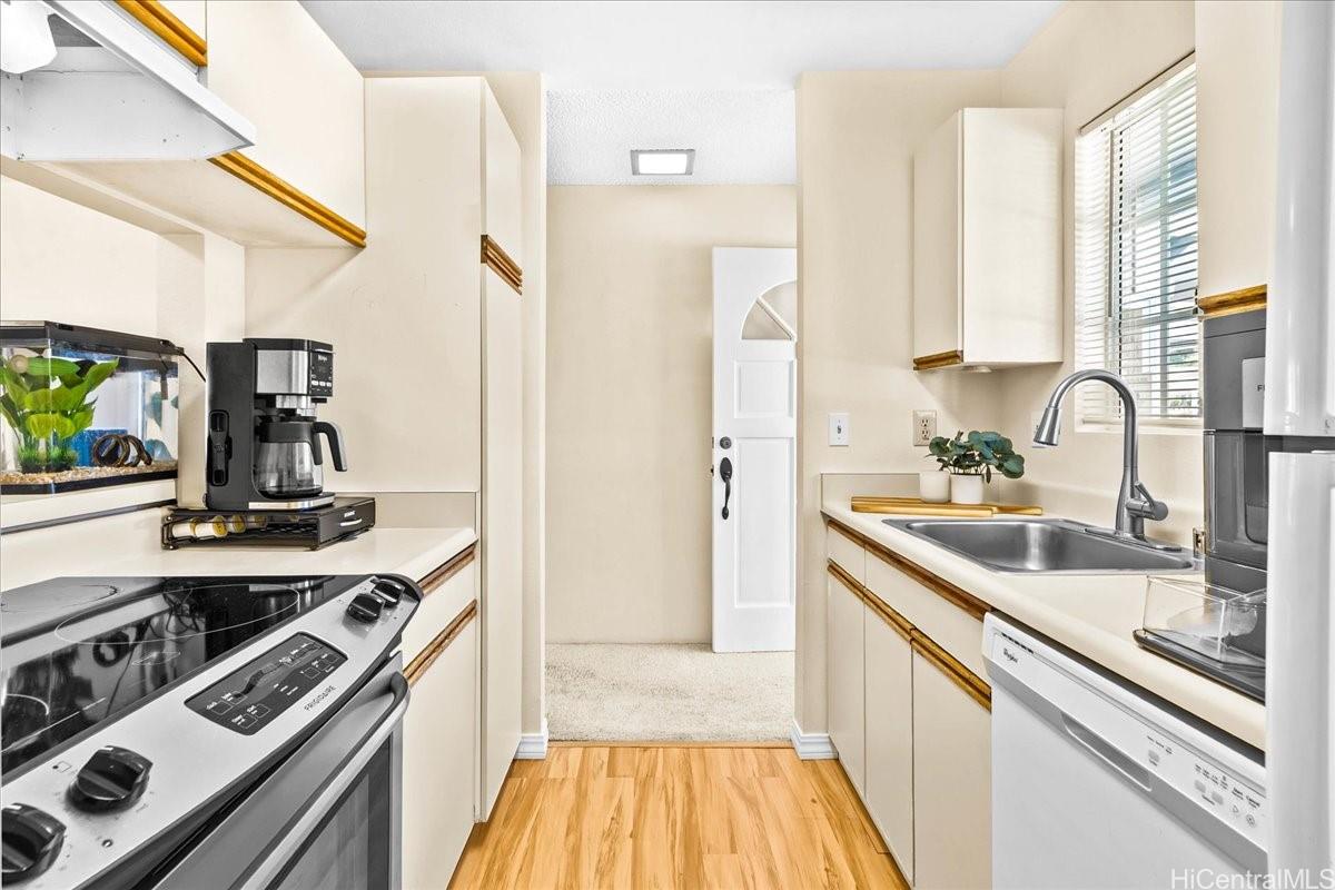 92-1019 Alaa Street townhouse # 16203, Kapolei, Hawaii - photo 6 of 25