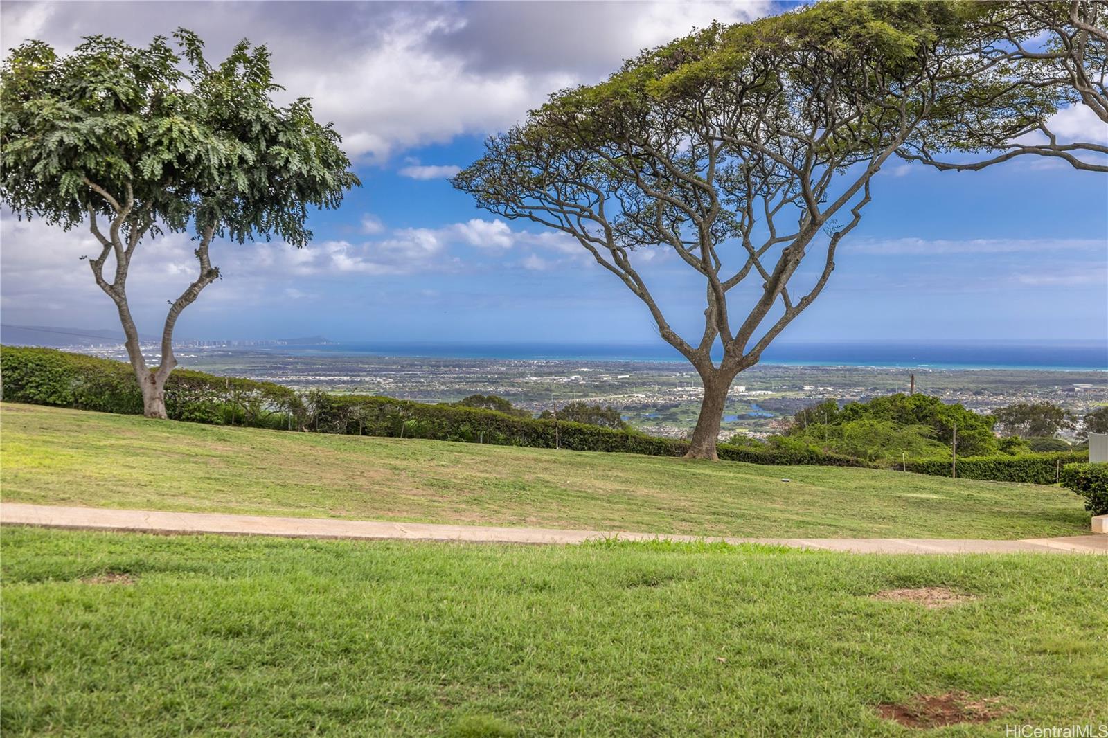 Palehua Community Association townhouse # 69, Kapolei, Hawaii - photo 2 of 25