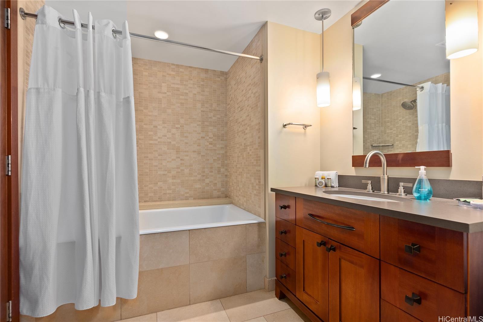 BeachVillas@Ko Olina condo # O411, Kapolei, Hawaii - photo 14 of 25