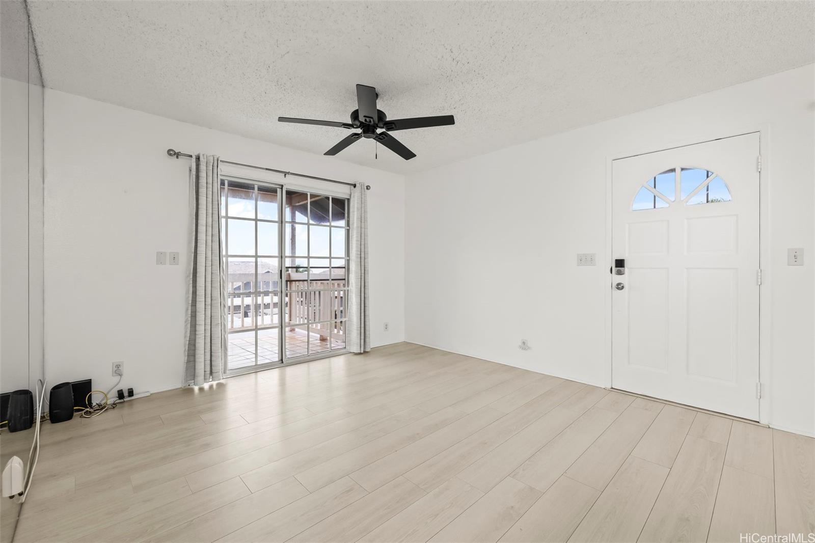 92-1050 Okaa St Kapolei - Rental - photo 7 of 20