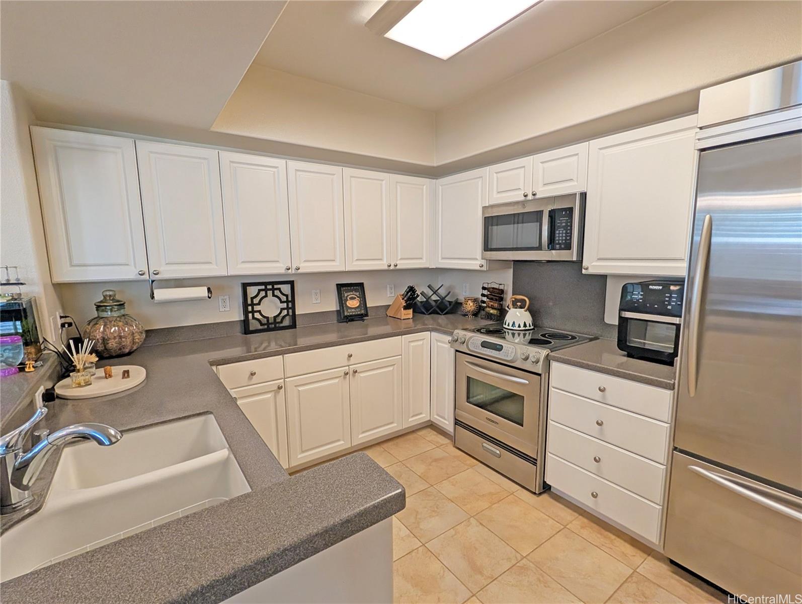 KOKA townhouse # F, Kapolei, Hawaii - photo 4 of 18