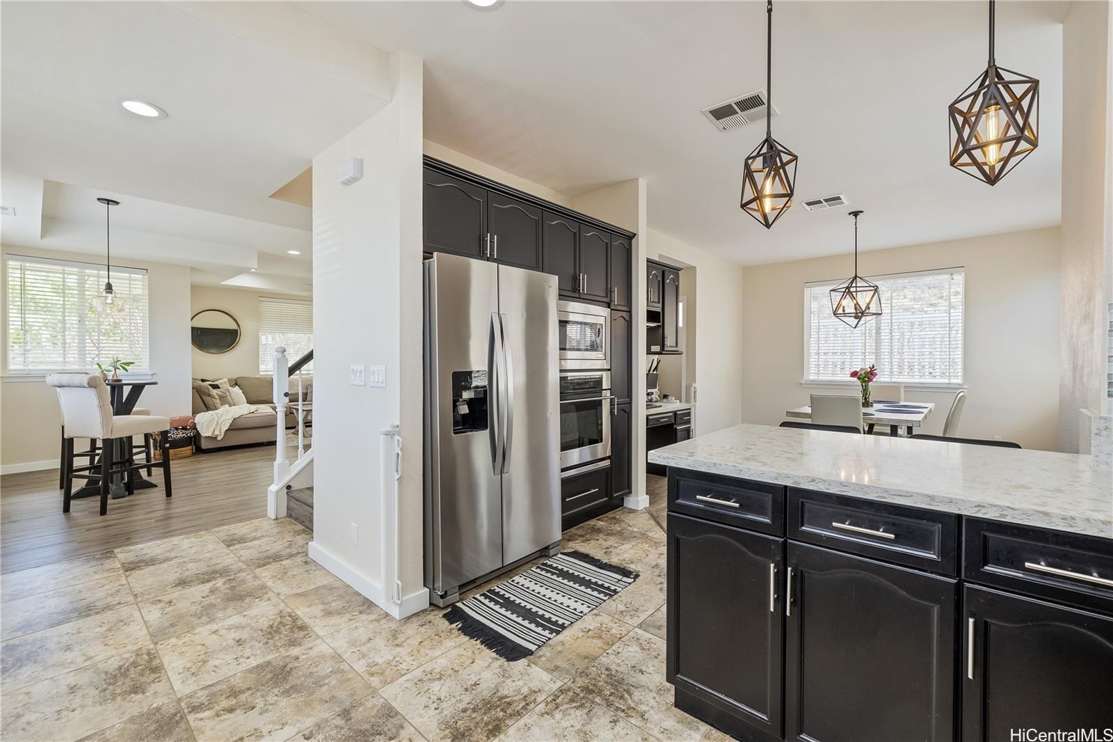 92-1083  Palahia Street Makakilo-upper, Makakilo home - photo 3 of 24