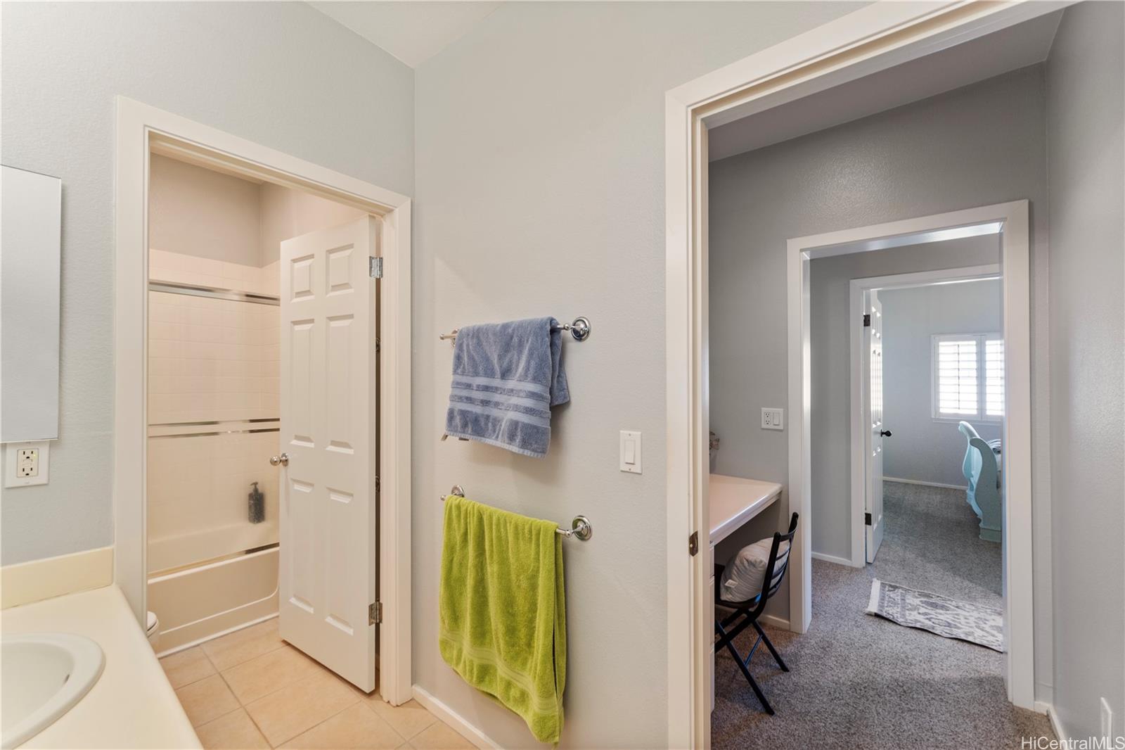 Coconut Plantation condo # 17-1, Kapolei, Hawaii - photo 10 of 24