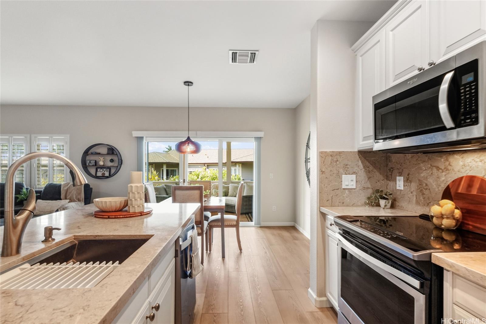 Coconut Plantation condo # 51-3, Kapolei, Hawaii - photo 3 of 25