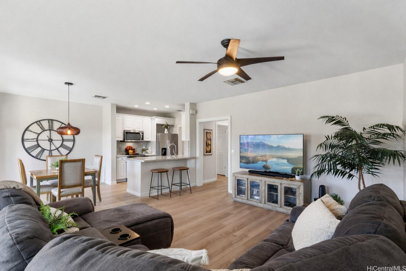 Coconut Plantation condo # 51-3, Kapolei, Hawaii - photo 8 of 25