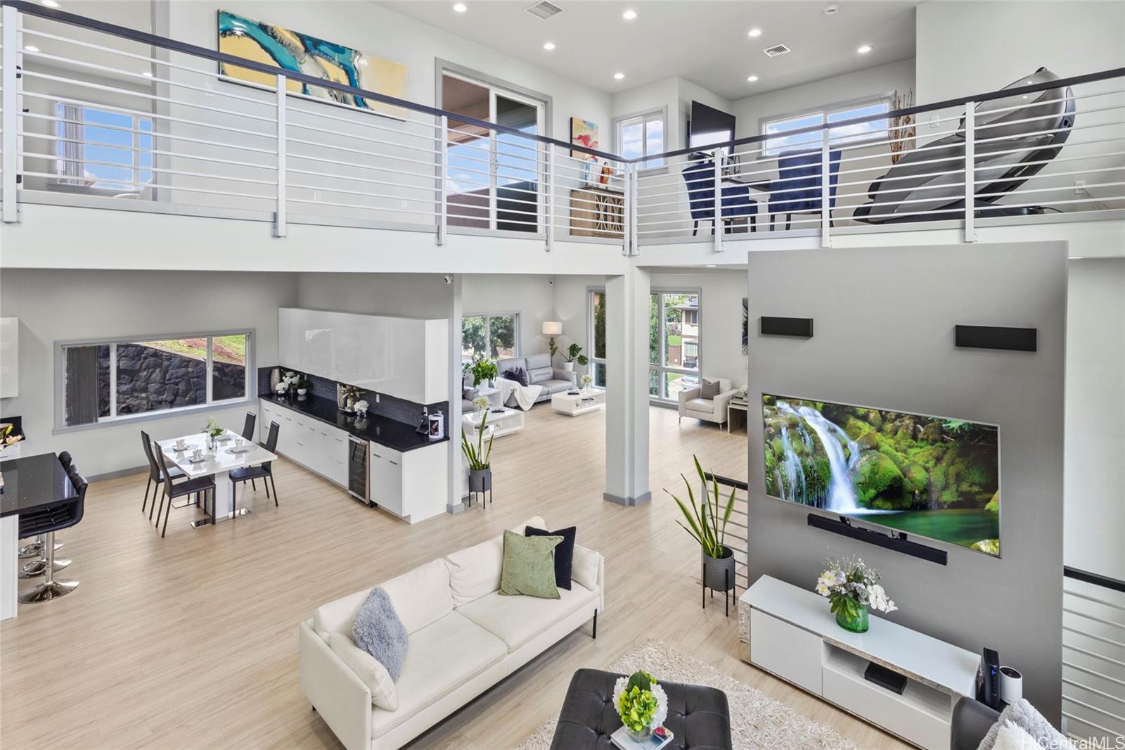 92-1176  Pueonani Street Makakilo-wai Kaloi,  home - photo 1 of 25