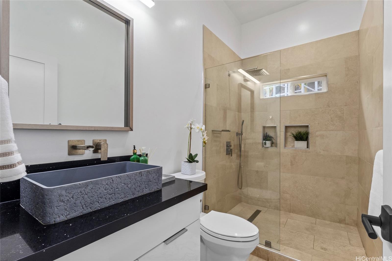 92-1176  Pueonani Street Makakilo-wai Kaloi, Makakilo home - photo 17 of 25