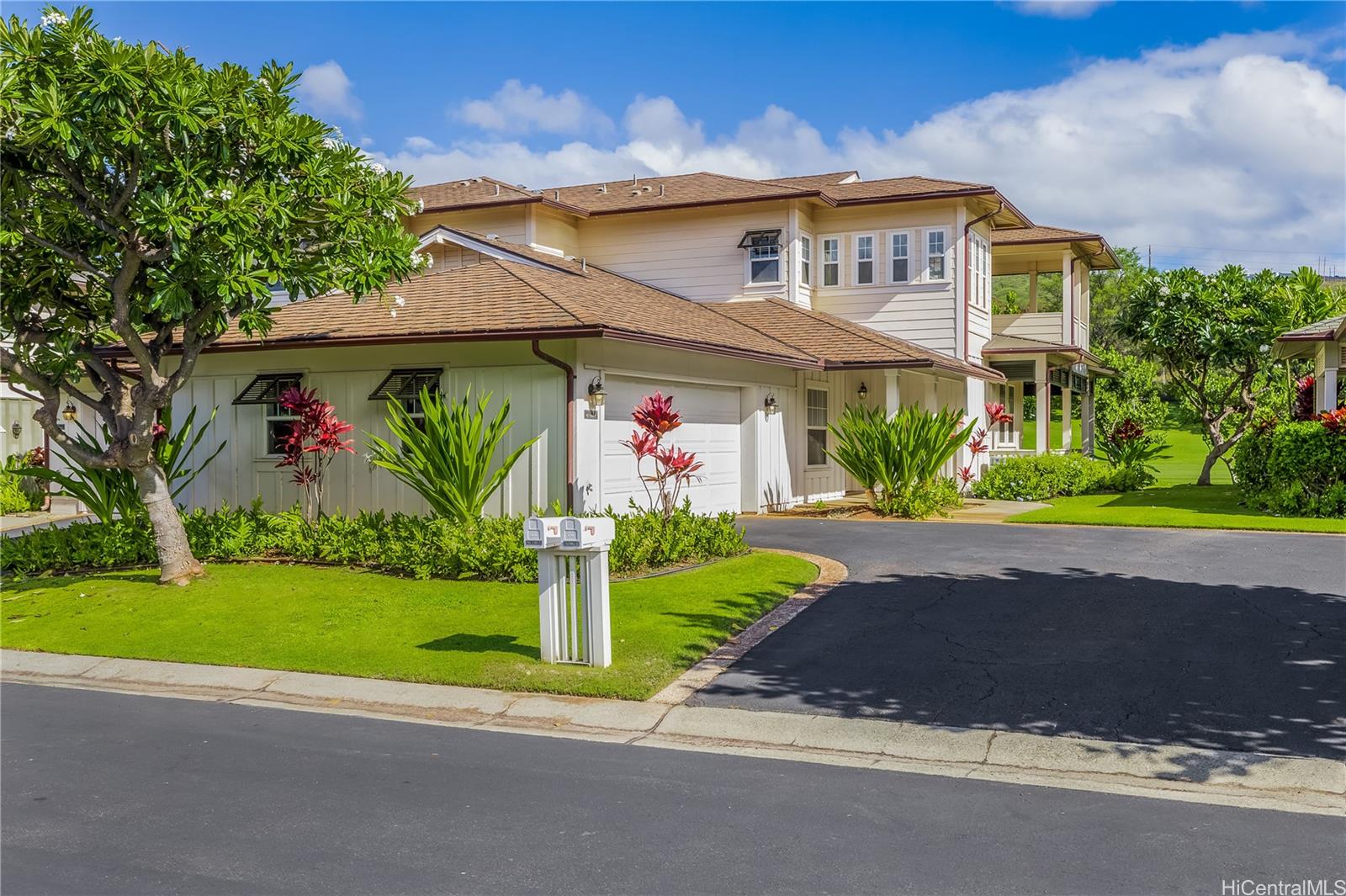 Coconut Plantation condo # 55-2, Kapolei, Hawaii - photo 2 of 25