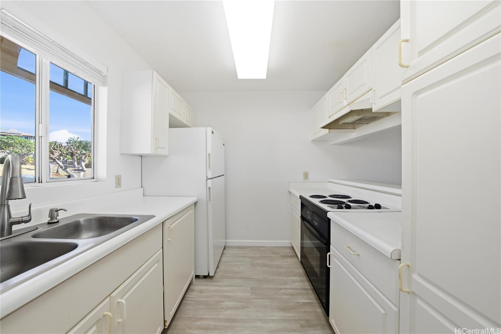 92-1183 Palahia Street townhouse # K203, Kapolei, Hawaii - photo 5 of 14