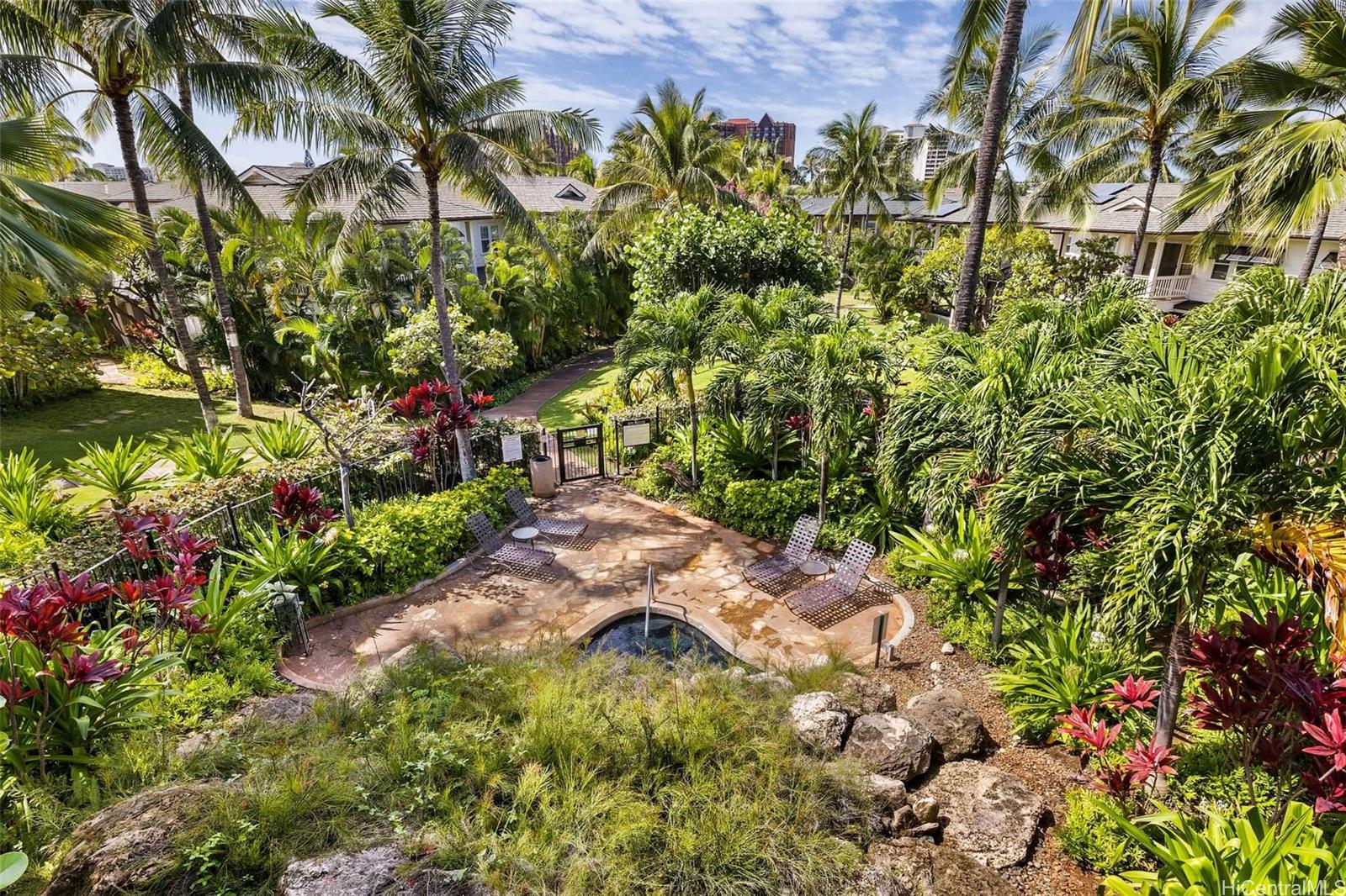 Coconut Plantation condo # 66-5, Kapolei, Hawaii - photo 12 of 25