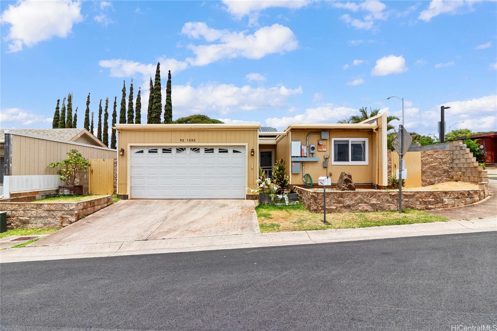 92-1203  Makamai Place Makakilo-upper,  home - photo 1 of 17