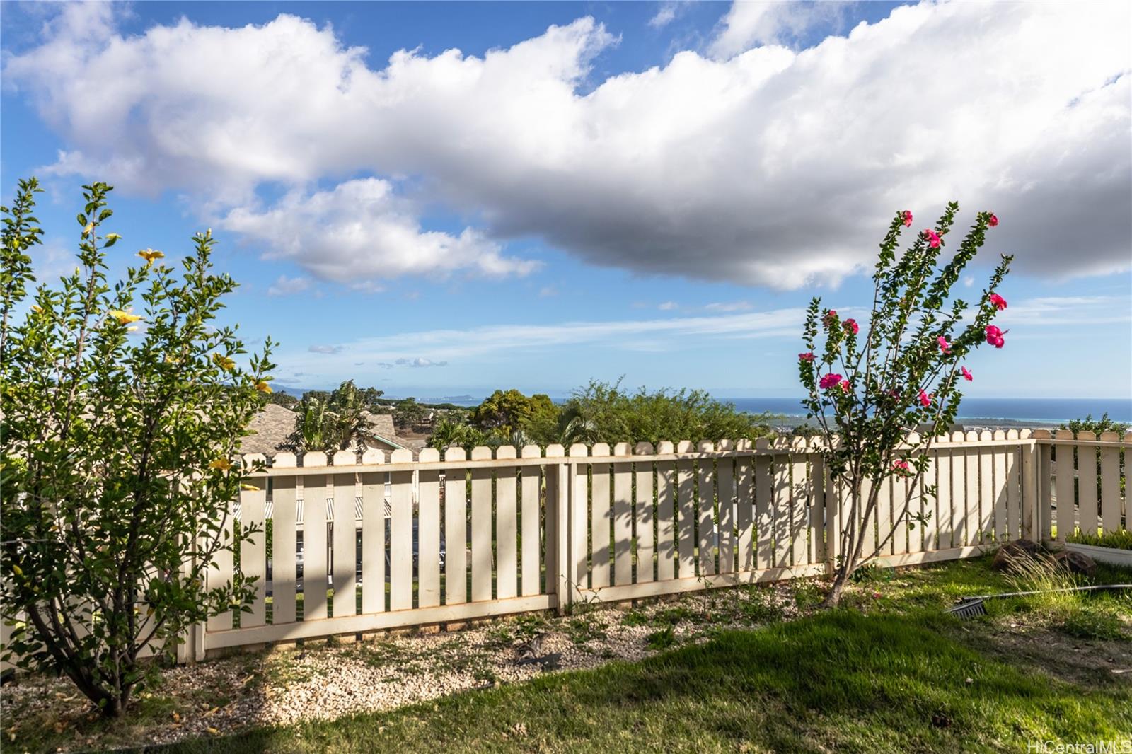 Palehua CA townhouse # X106, Kapolei, Hawaii - photo 5 of 16