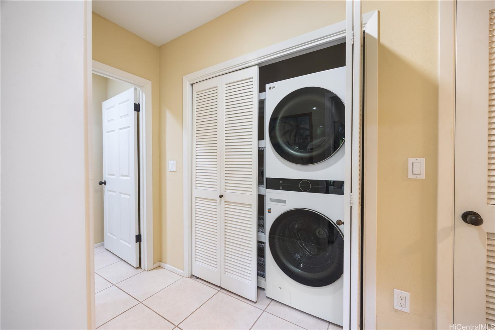 Coconut Plantation condo # 74-2, Kapolei, Hawaii - photo 21 of 25