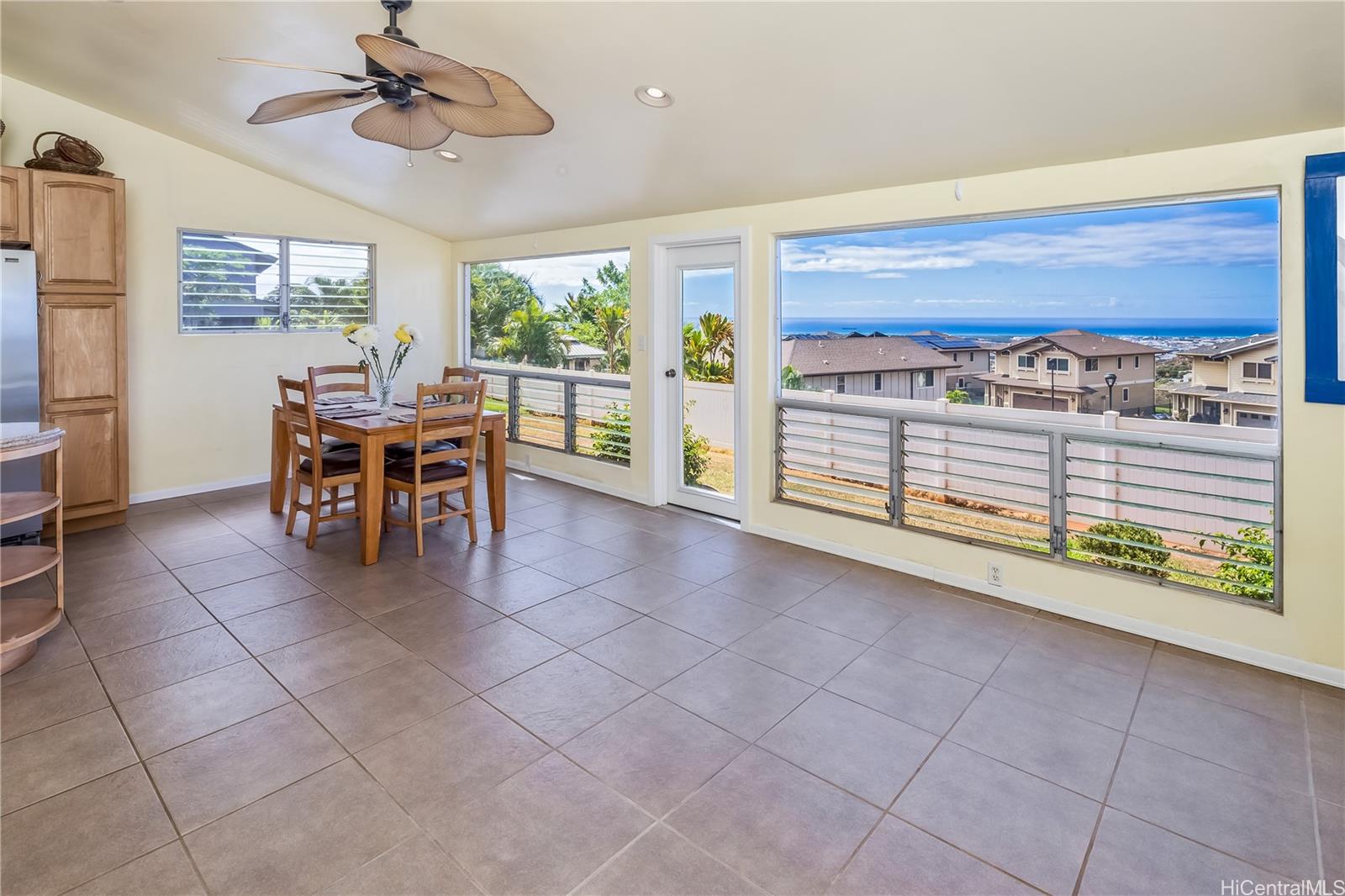 Makakilo Hale 1 40, 921239 Panana St, Kapolei Makakiloupper condo
