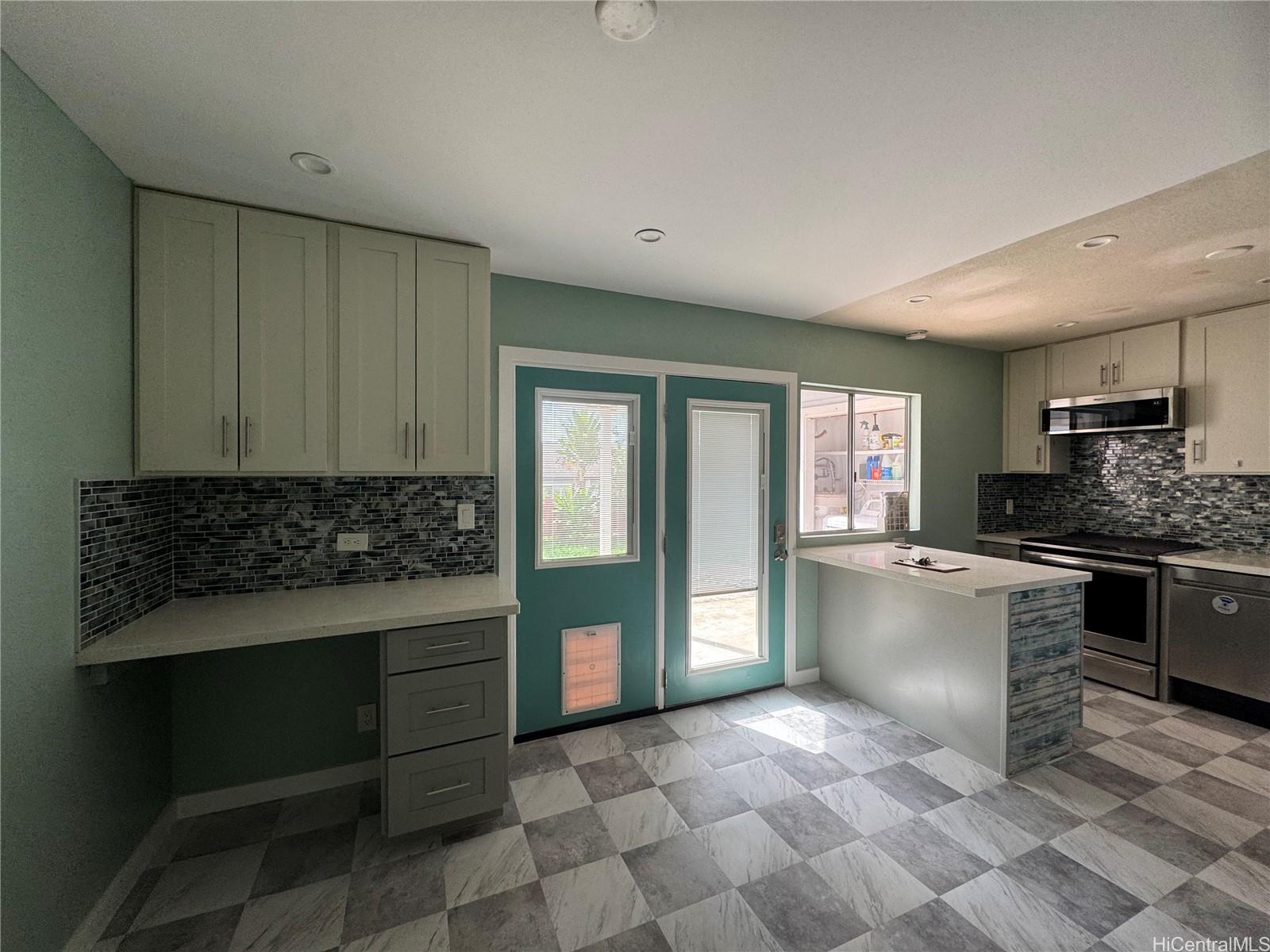 92-1246 Makakilo Dr Kapolei - Rental - photo 5 of 23