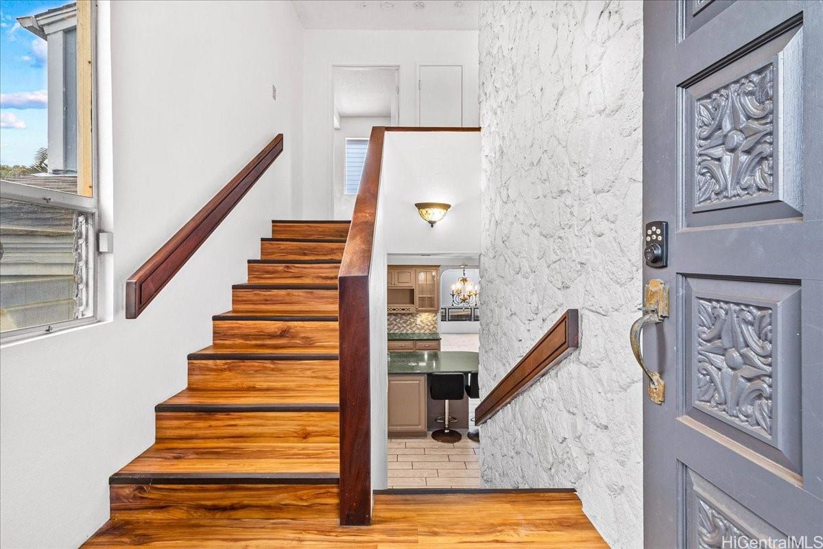 92-1263  Hauone St Makakilo-palehua Hgts, Makakilo home - photo 3 of 25