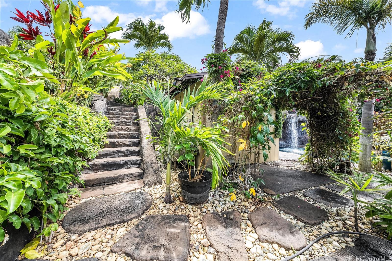92-1273  Pueonani Street Makakilo-wai Kaloi, Makakilo home - photo 18 of 25