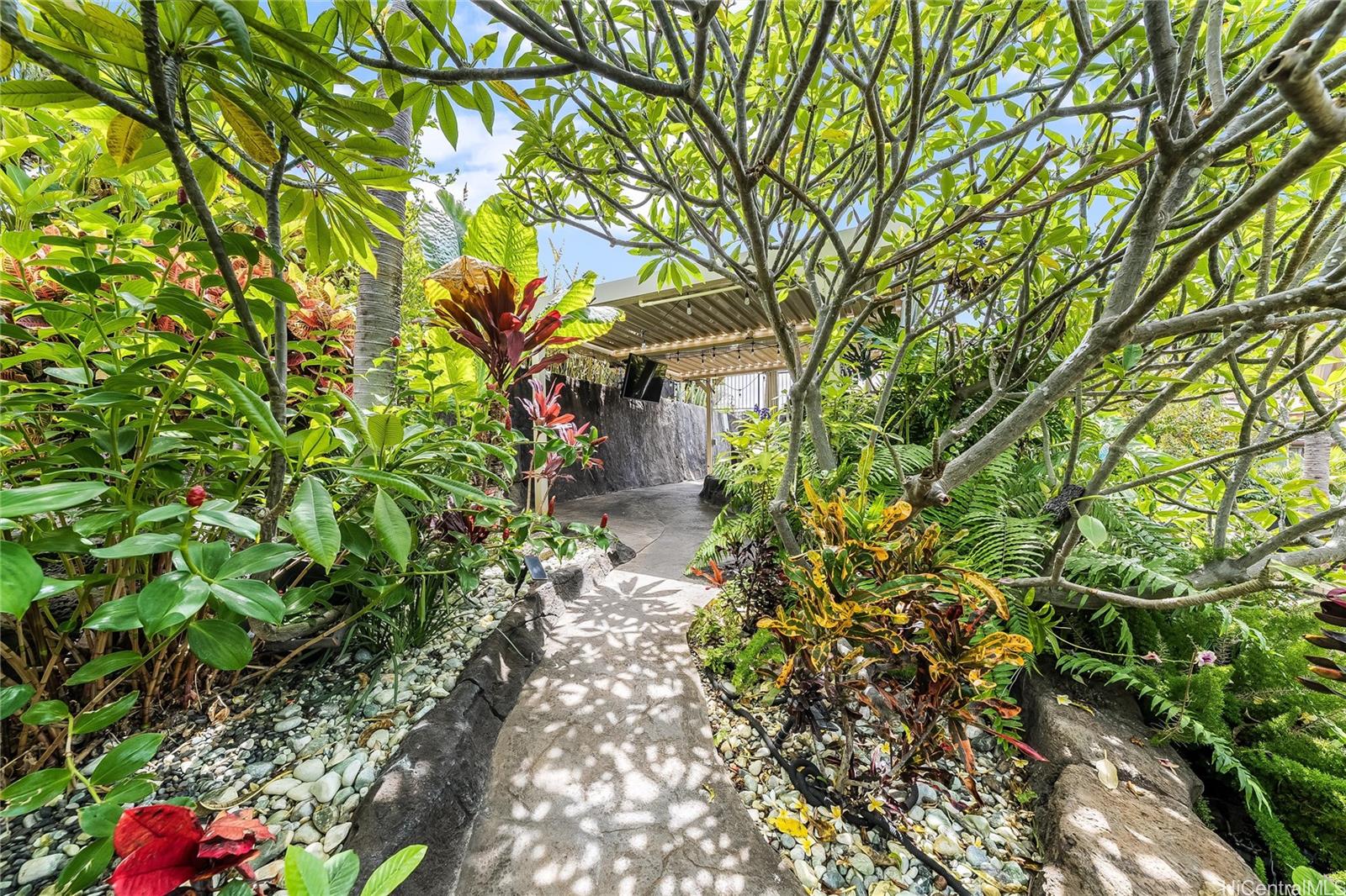 92-1273  Pueonani Street Makakilo-wai Kaloi, Makakilo home - photo 19 of 25