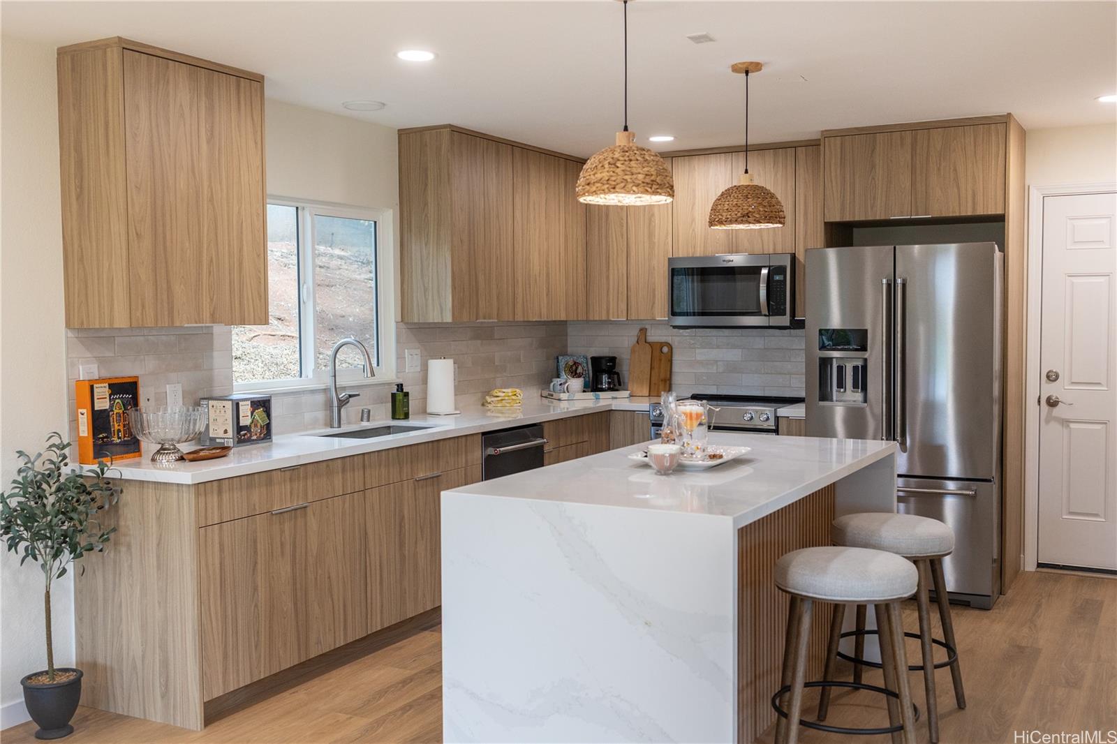 92-1274  Palahia Street Makakilo-west Hills, Makakilo home - photo 3 of 11