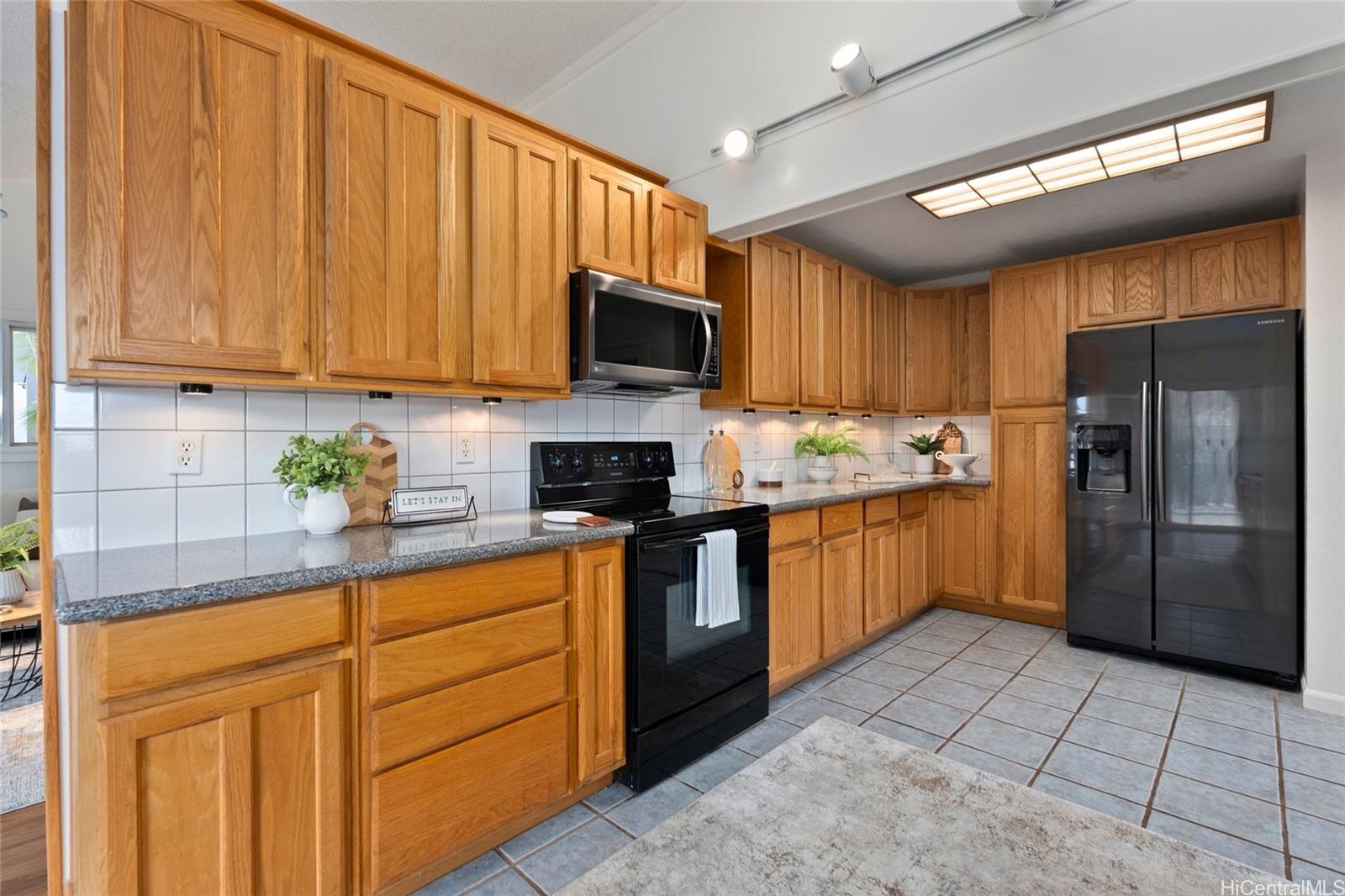 92-1292  Uahanai Street Makakilo-highlands, Makakilo home - photo 7 of 25