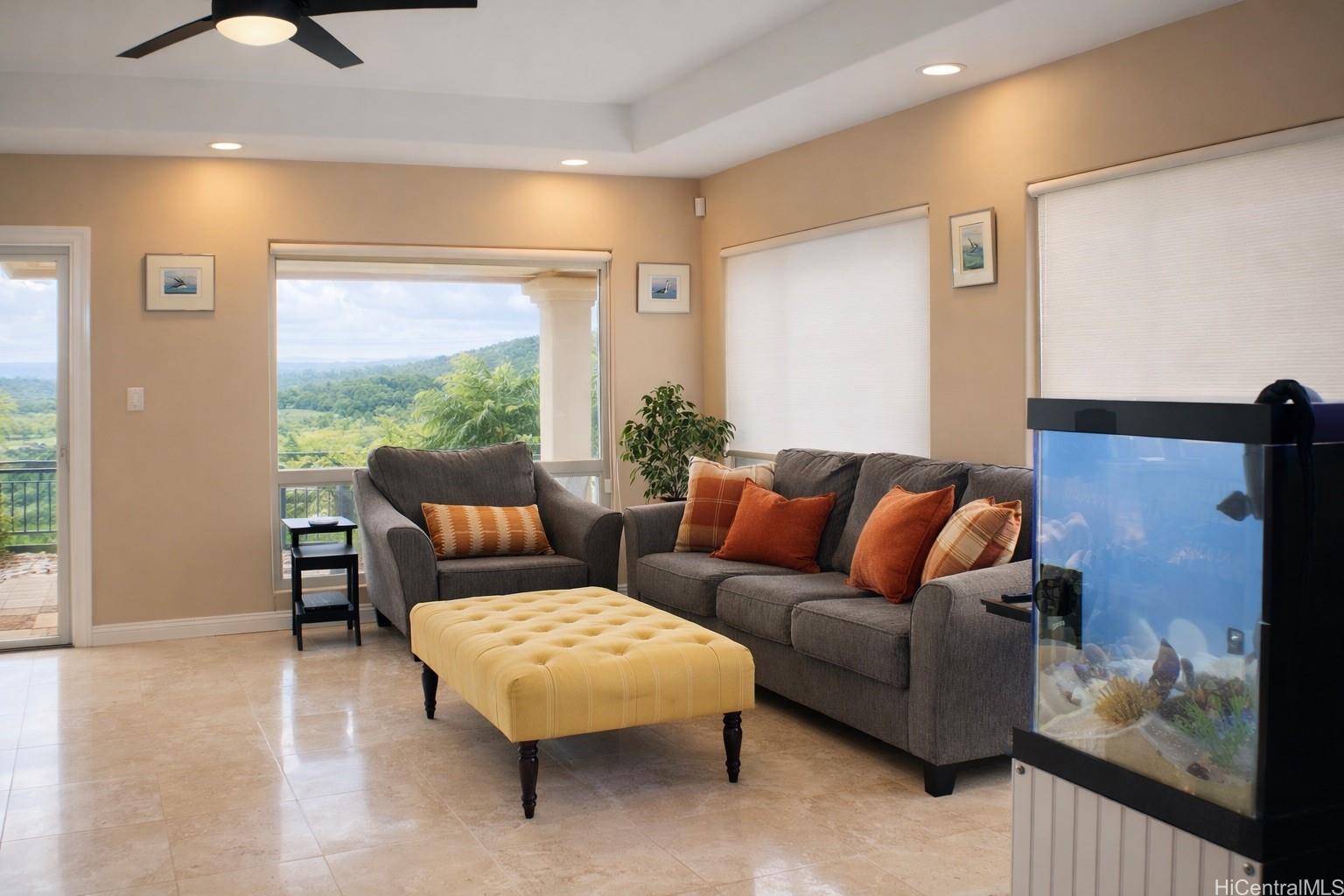 92-1346  Hunekai Street Makakilo-palehua Hgts, Makakilo home - photo 3 of 25