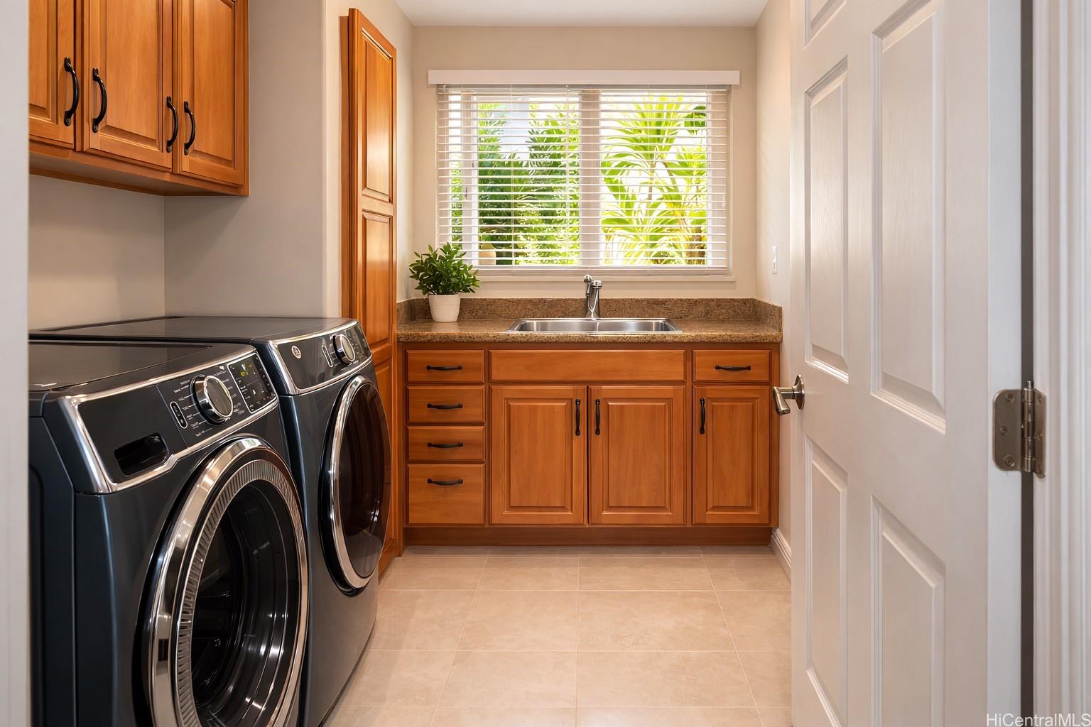 92-1346  Hunekai Street Makakilo-palehua Hgts, Makakilo home - photo 24 of 25