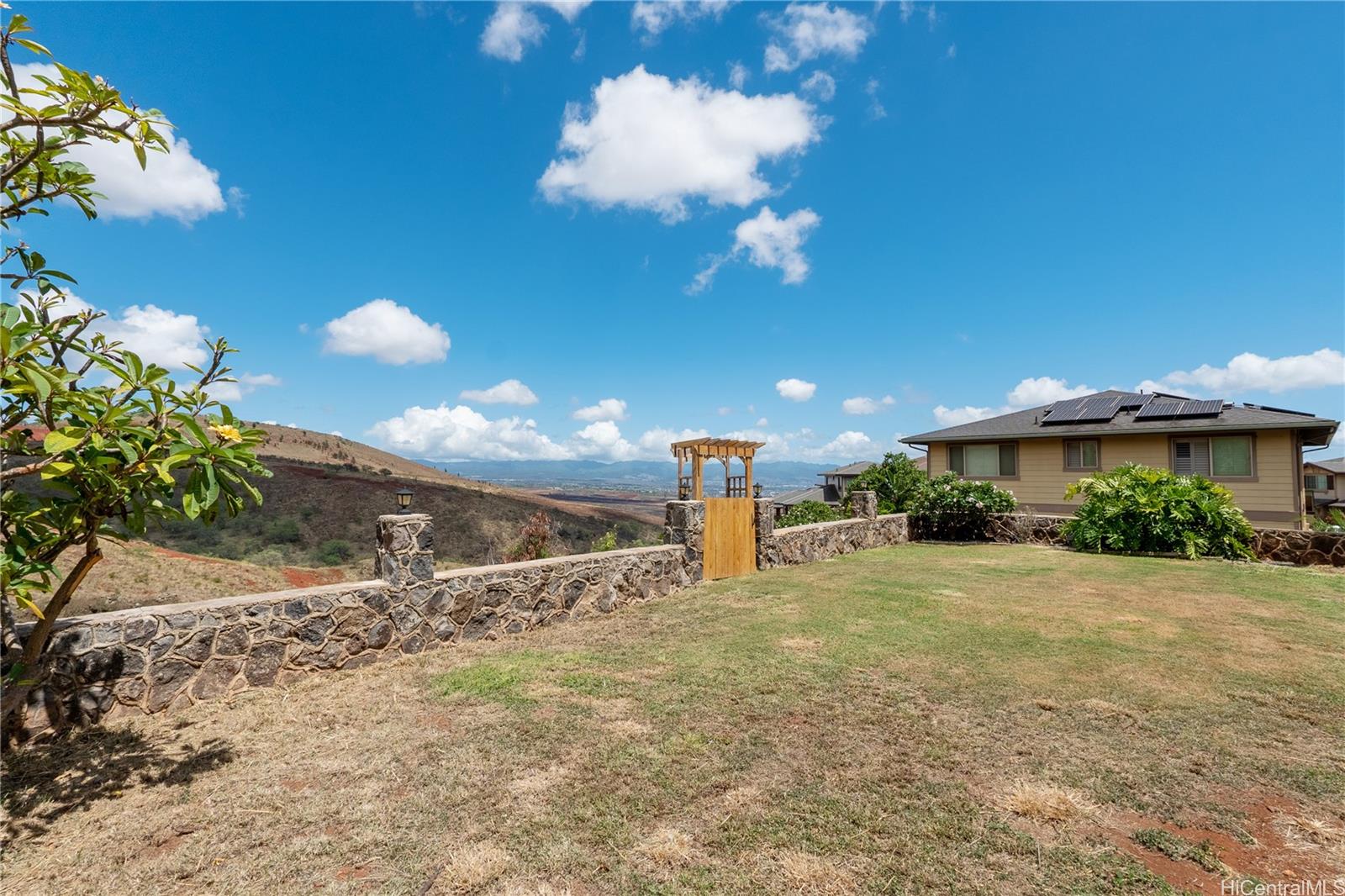 92-1388  Punawainui Street Makakilo-wai Kaloi, Makakilo home - photo 20 of 25