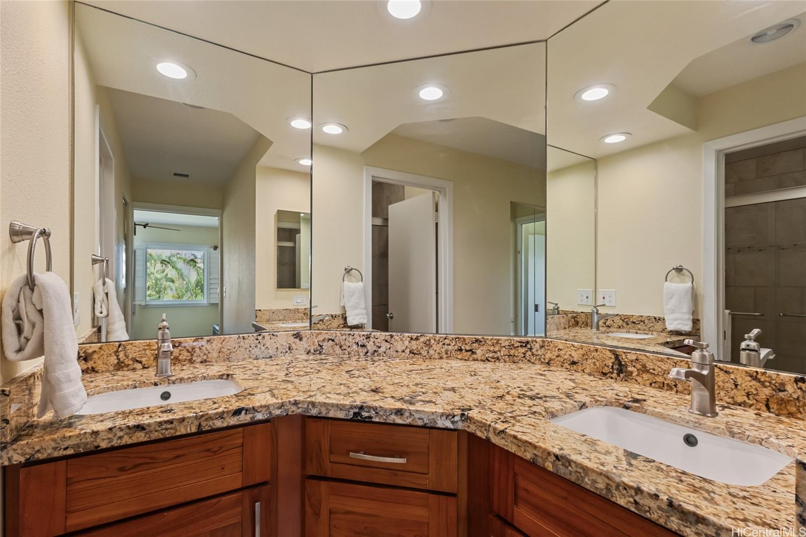 Ko Olina townhouse # 24H, Kapolei, Hawaii - photo 8 of 24