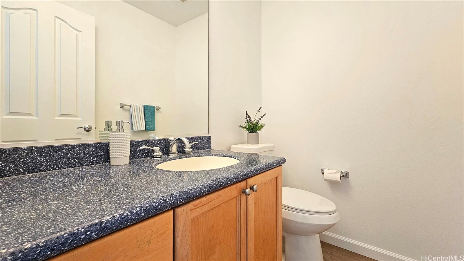 92-1526  Punawainui Street Makakilo-wai Kaloi, Makakilo home - photo 17 of 24