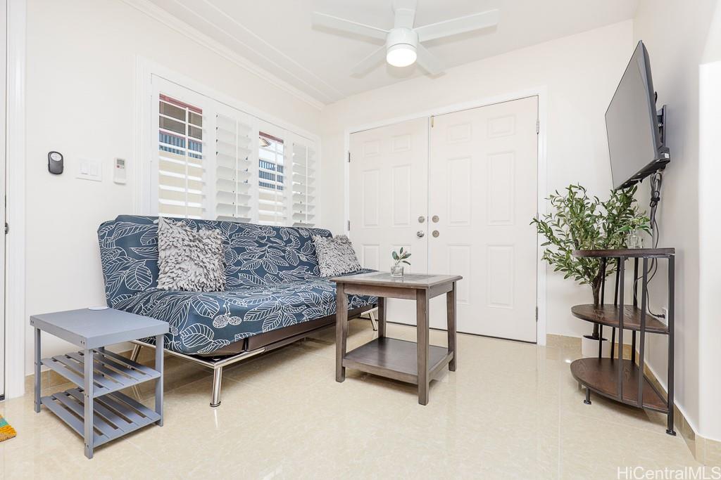 922 21st Ave Honolulu - Rental - photo 2 of 15