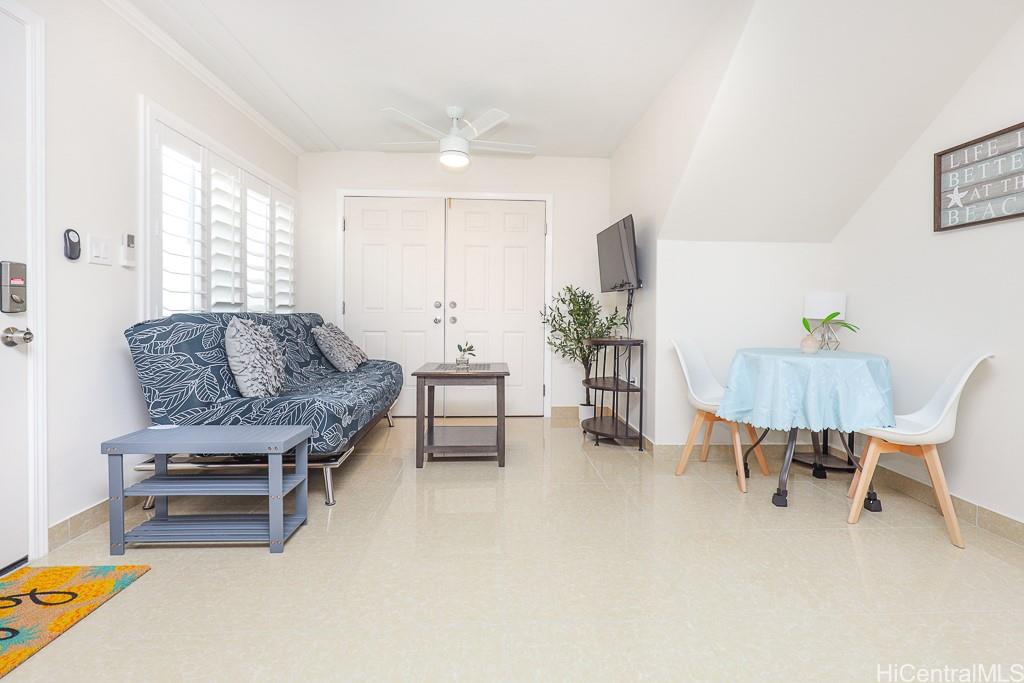 922 21st Ave Honolulu - Rental - photo 3 of 15